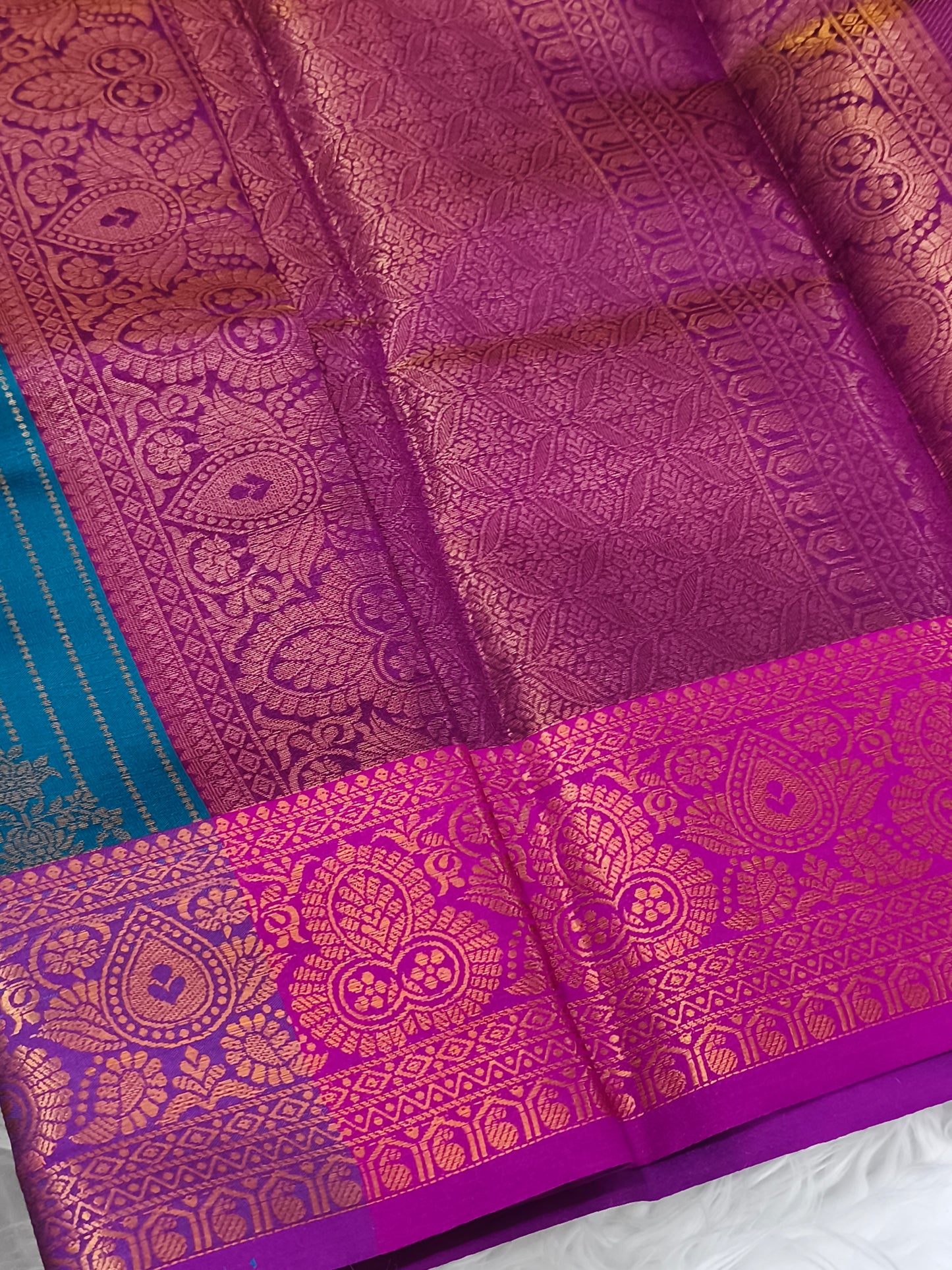 Vairaoosi Soft Silk Saree (Teal Blue)