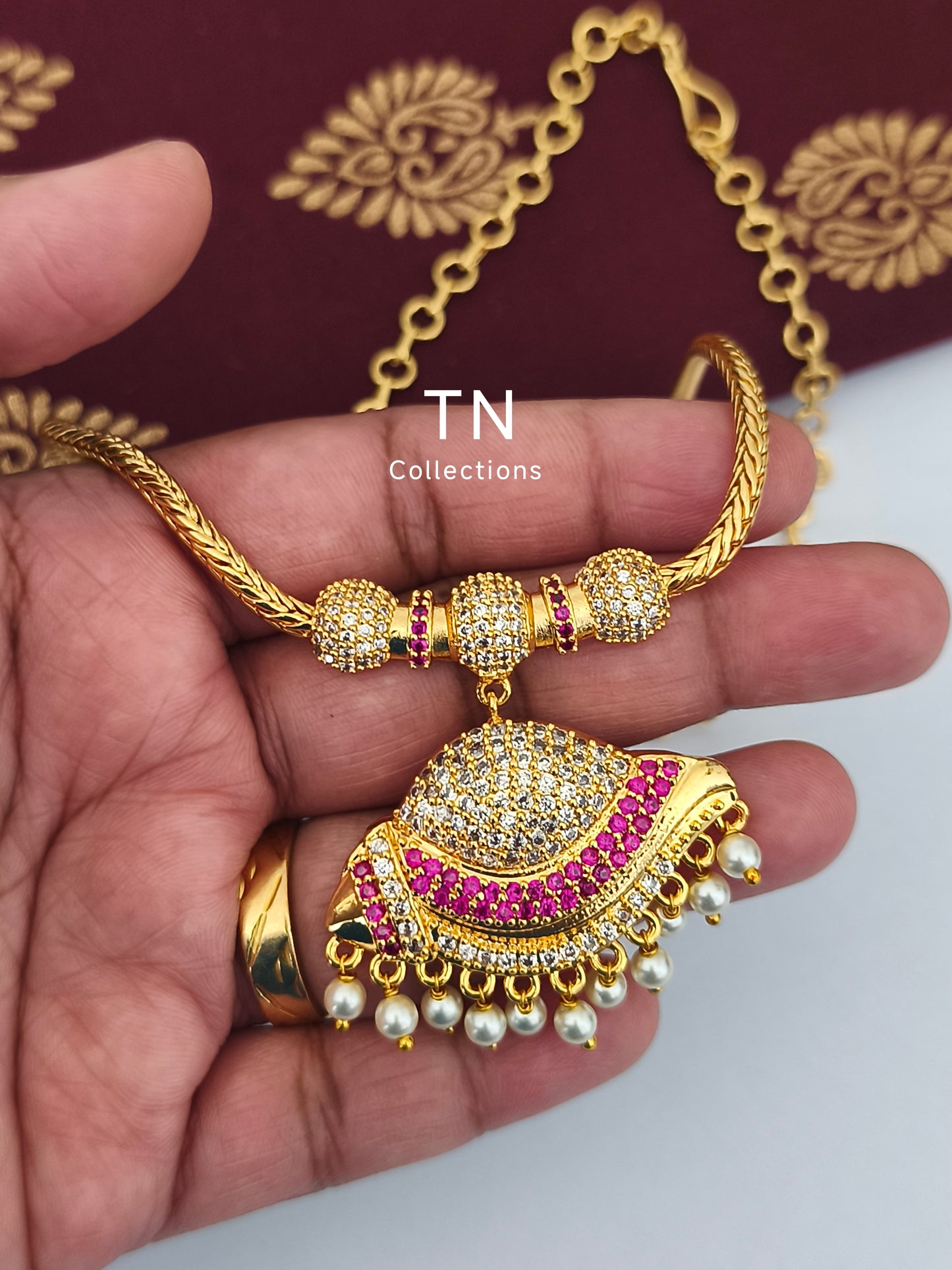 Micro gold plated Traditional sangu Attigai Short Necklace