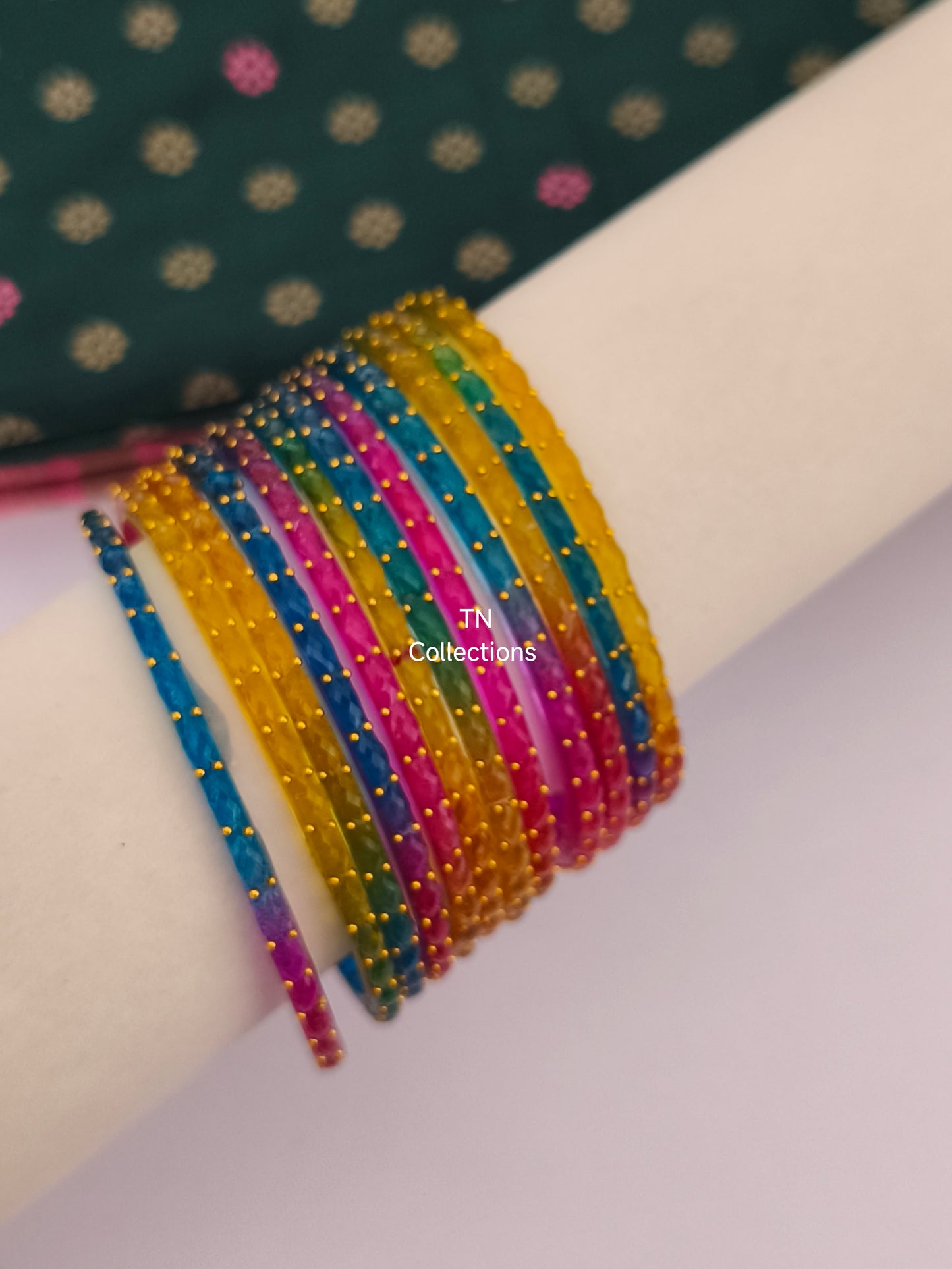 Multicoloured Glass Bangles (Size 2.6)