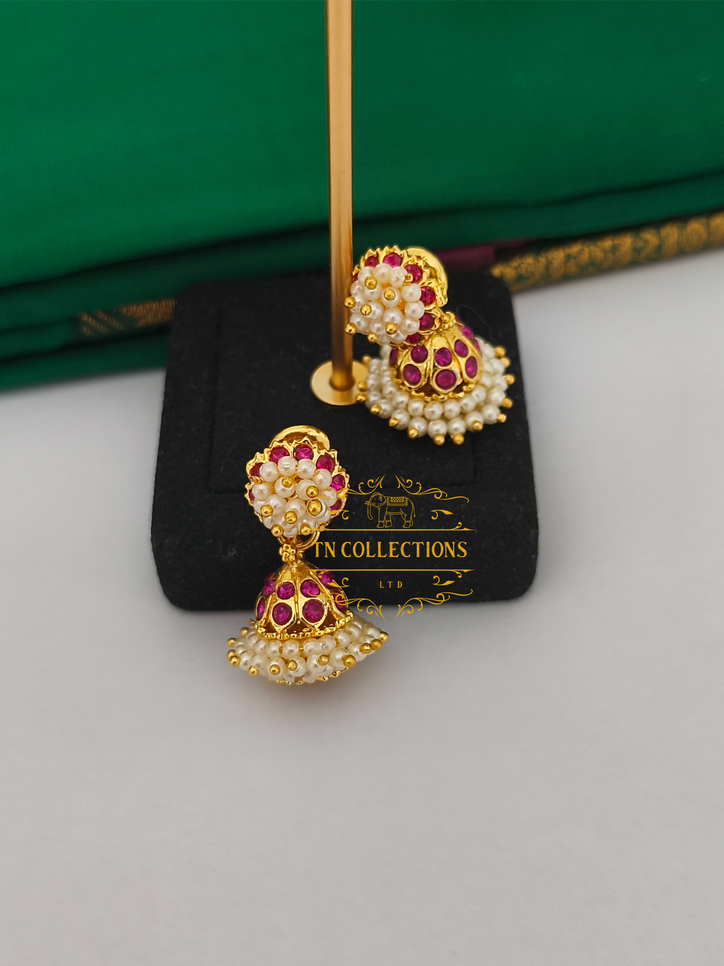Micro gold plated Pearl Jimikki (Ruby & White)
