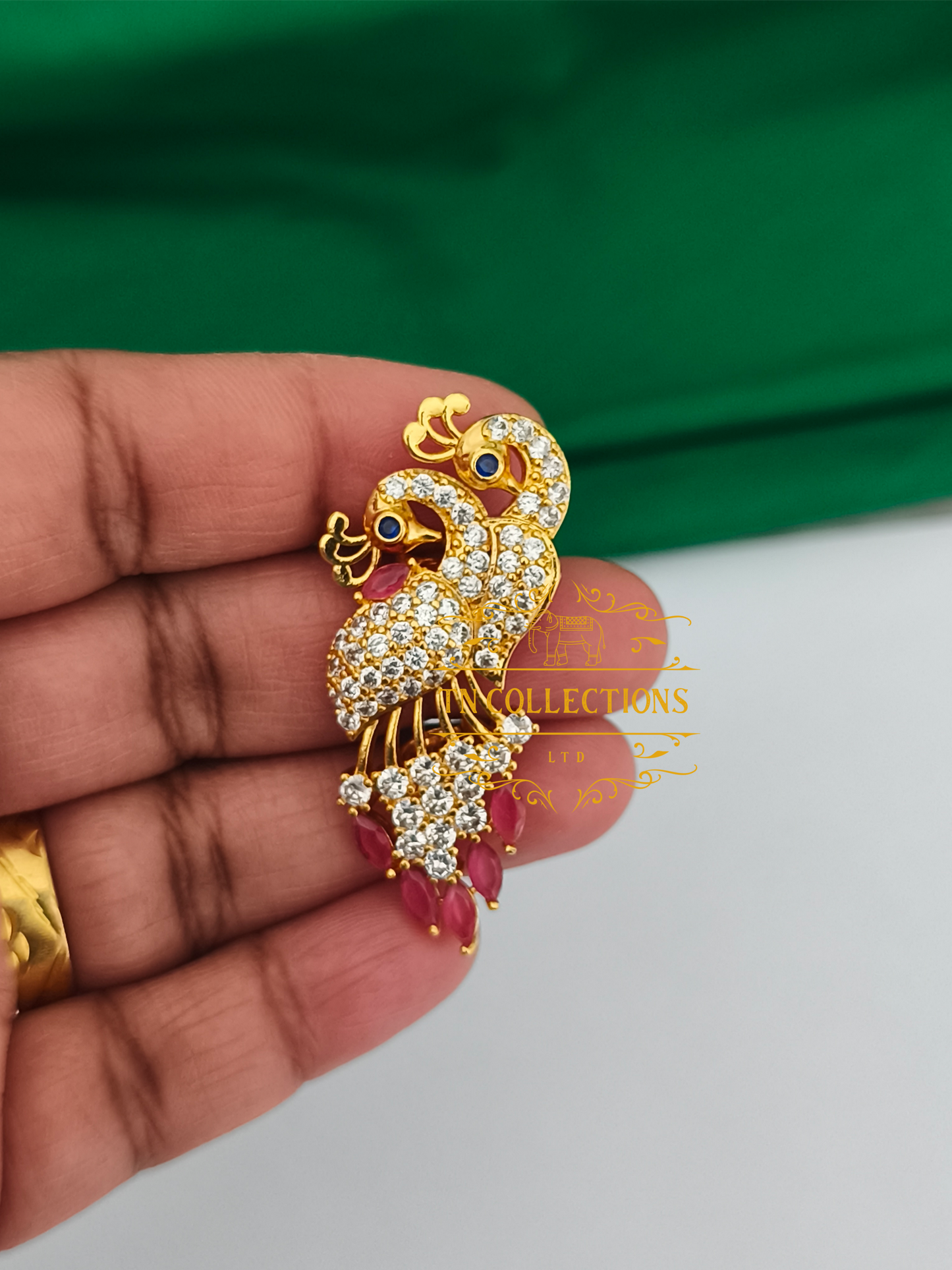 Gold Plated Mugappu for Thalikodi (Twin peacock design Brooch)