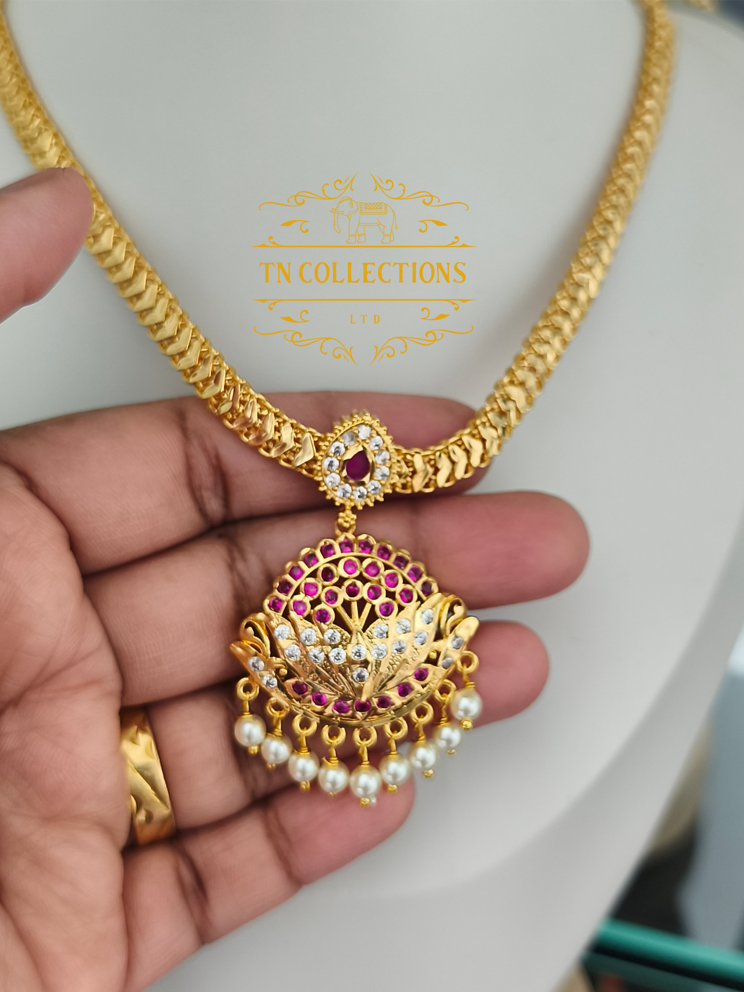 Micro Gold-Plated Traditional Alli Attiyal Necklace (Ruby & white)