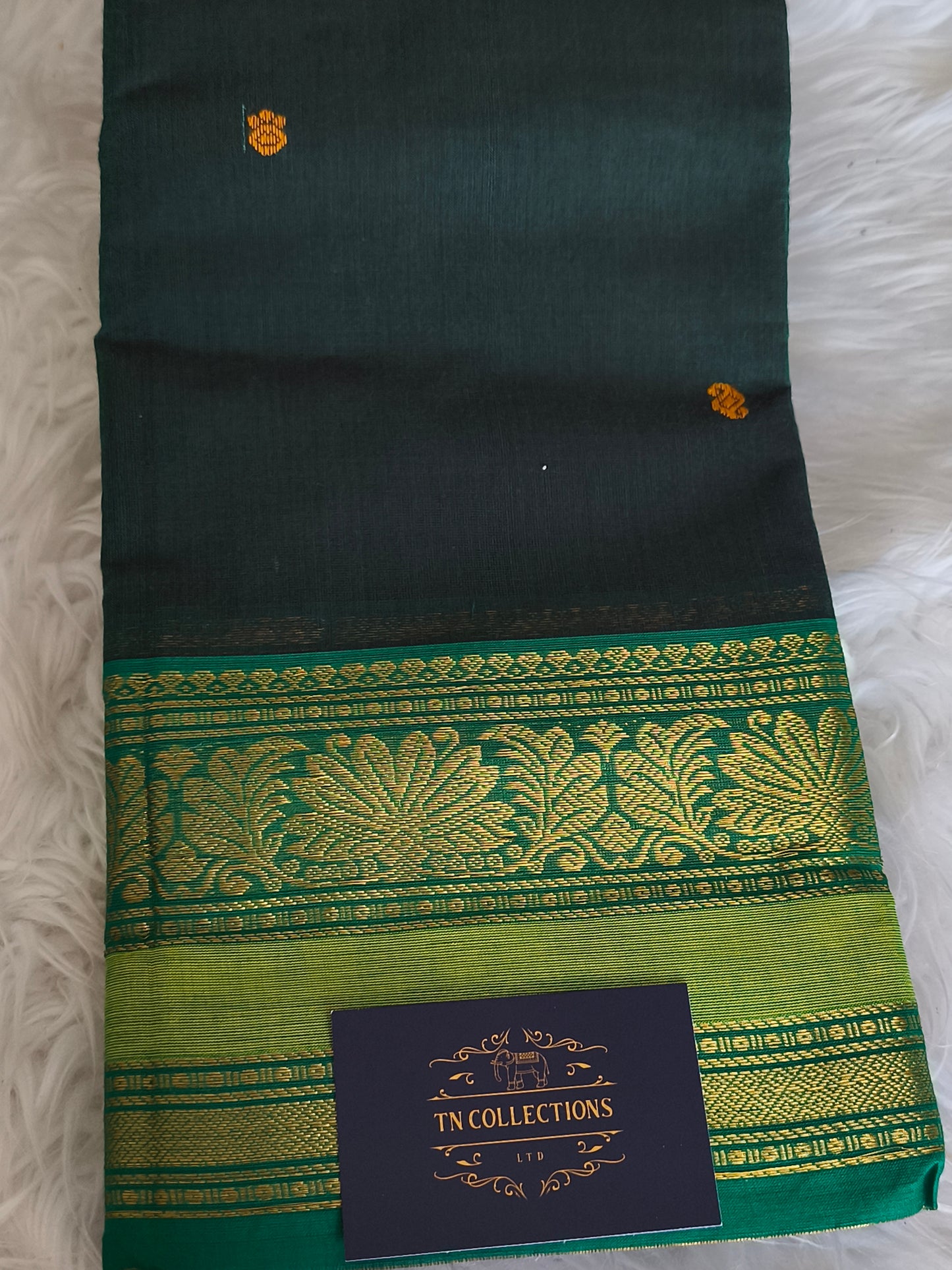 Pure handloom kanchi cotton saree (Dark Bottle Green)
