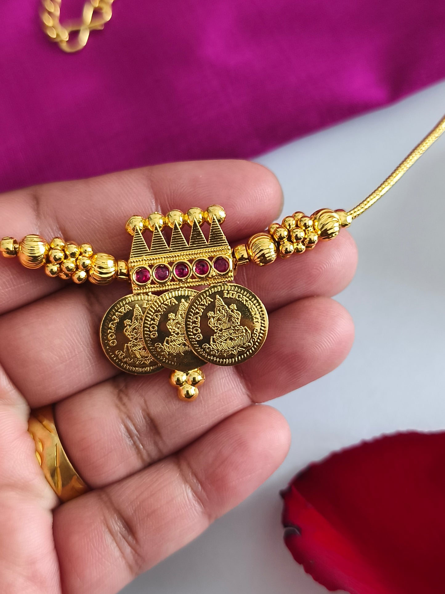 Gold plated Simple coin necklace