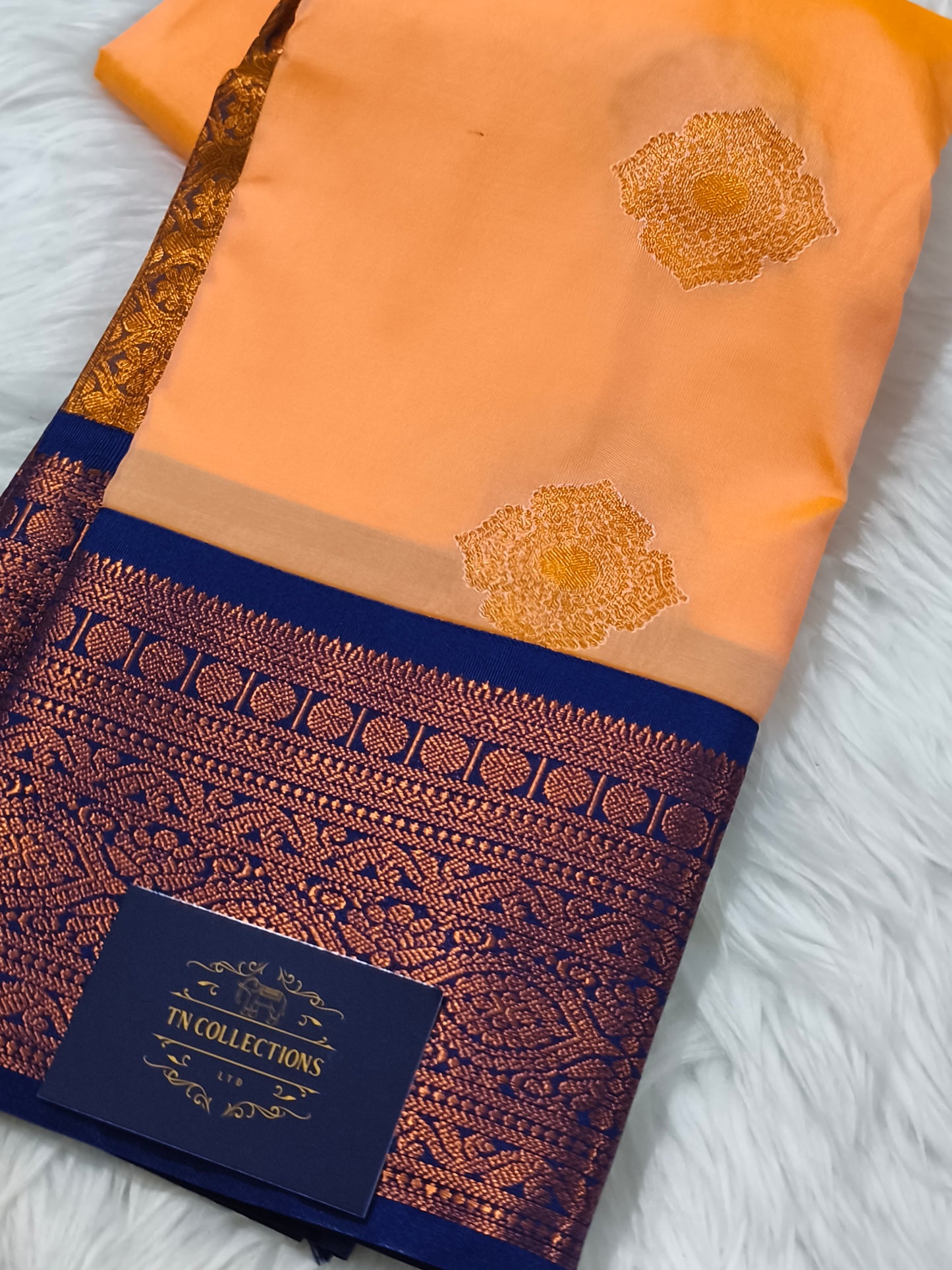 Premium Korvai soft silk saree with contrast blouse