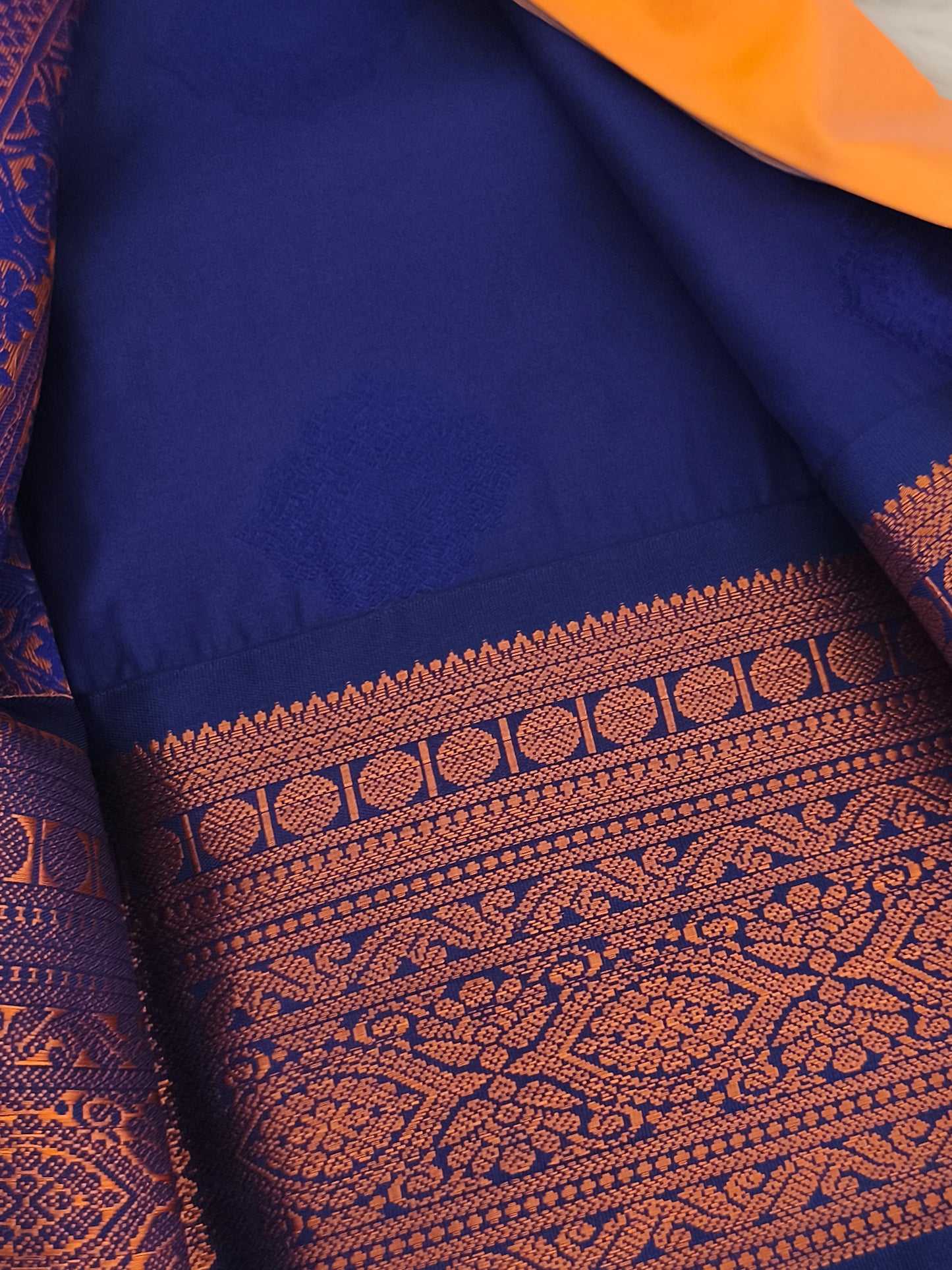 Premium Korvai soft silk saree with contrast blouse