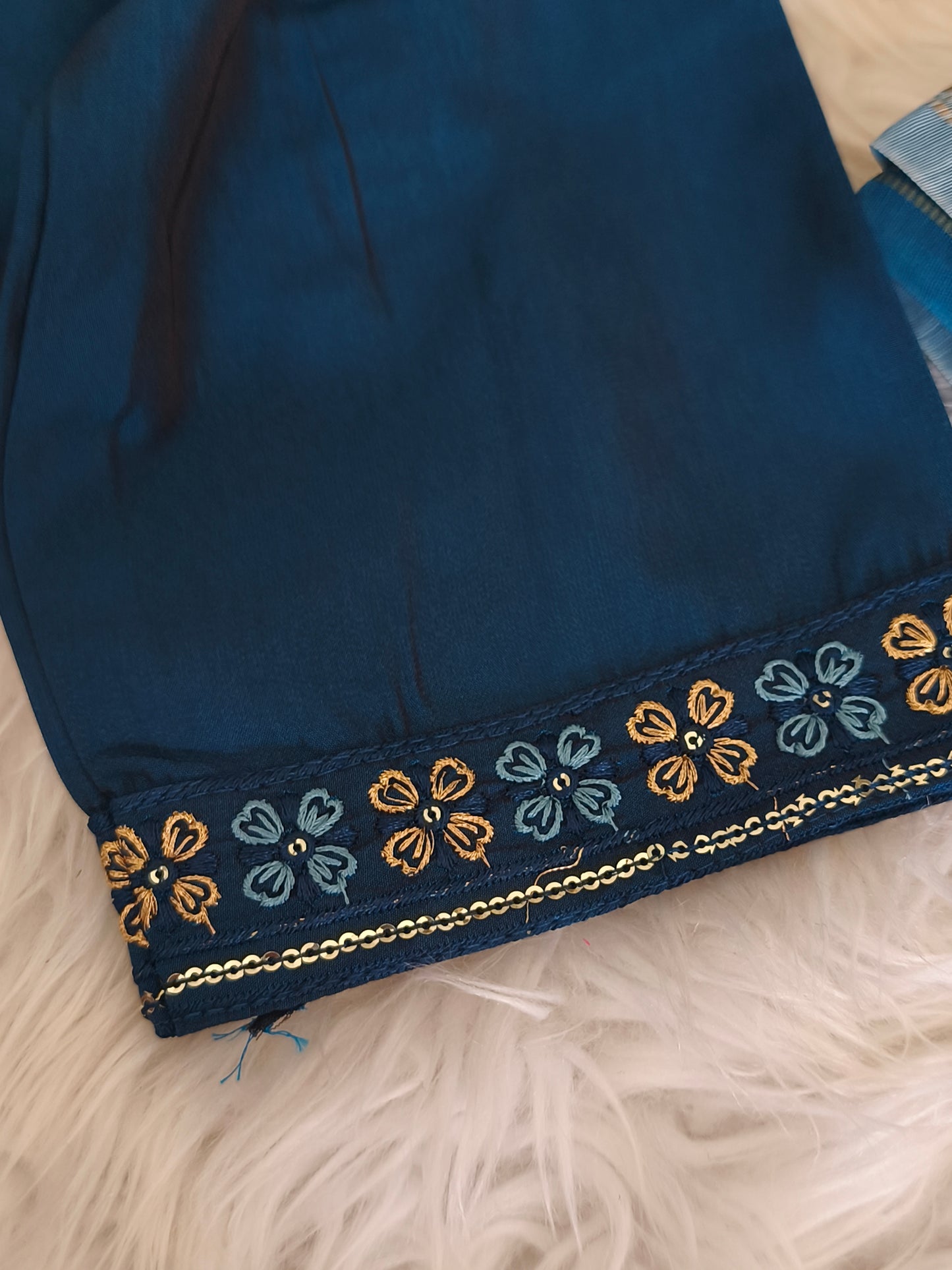 Stylish 3 Piece Embroidered Side Open Shalwar Suit with Floral Dupatta- (Size XL)
