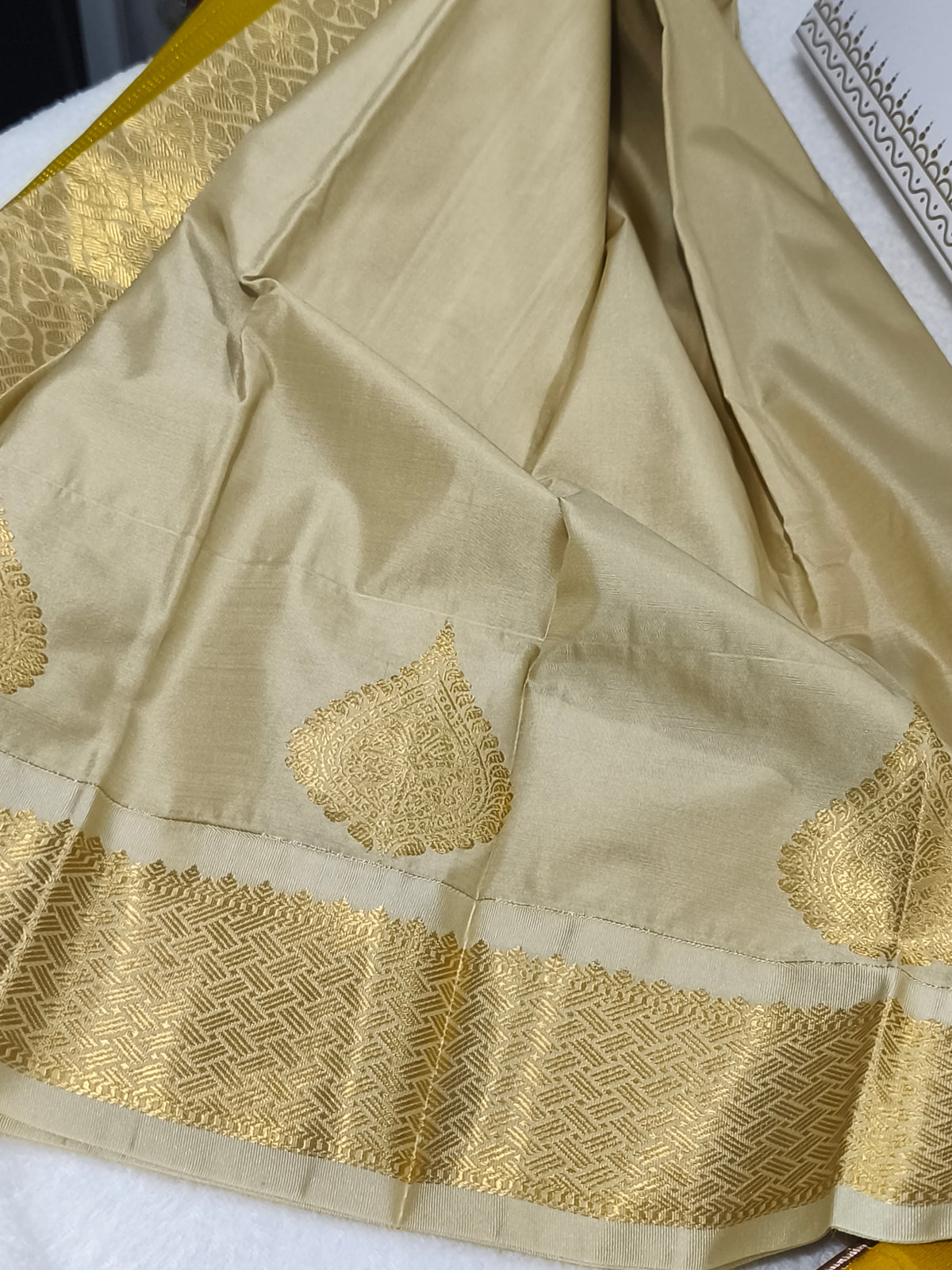 Premium kanchi semi silk saree