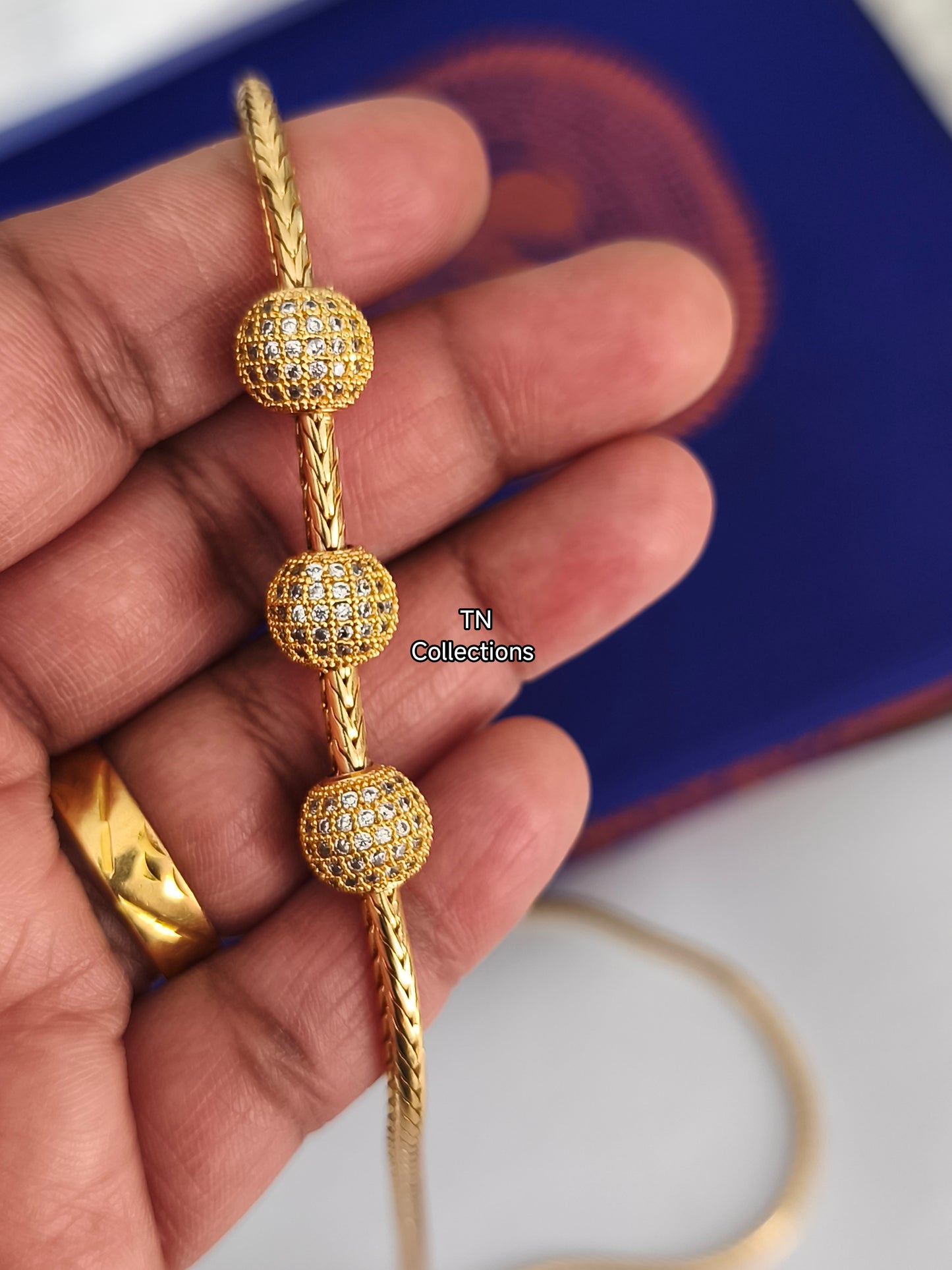 Micro gold plated Mugappu Kodi (Full white stones)