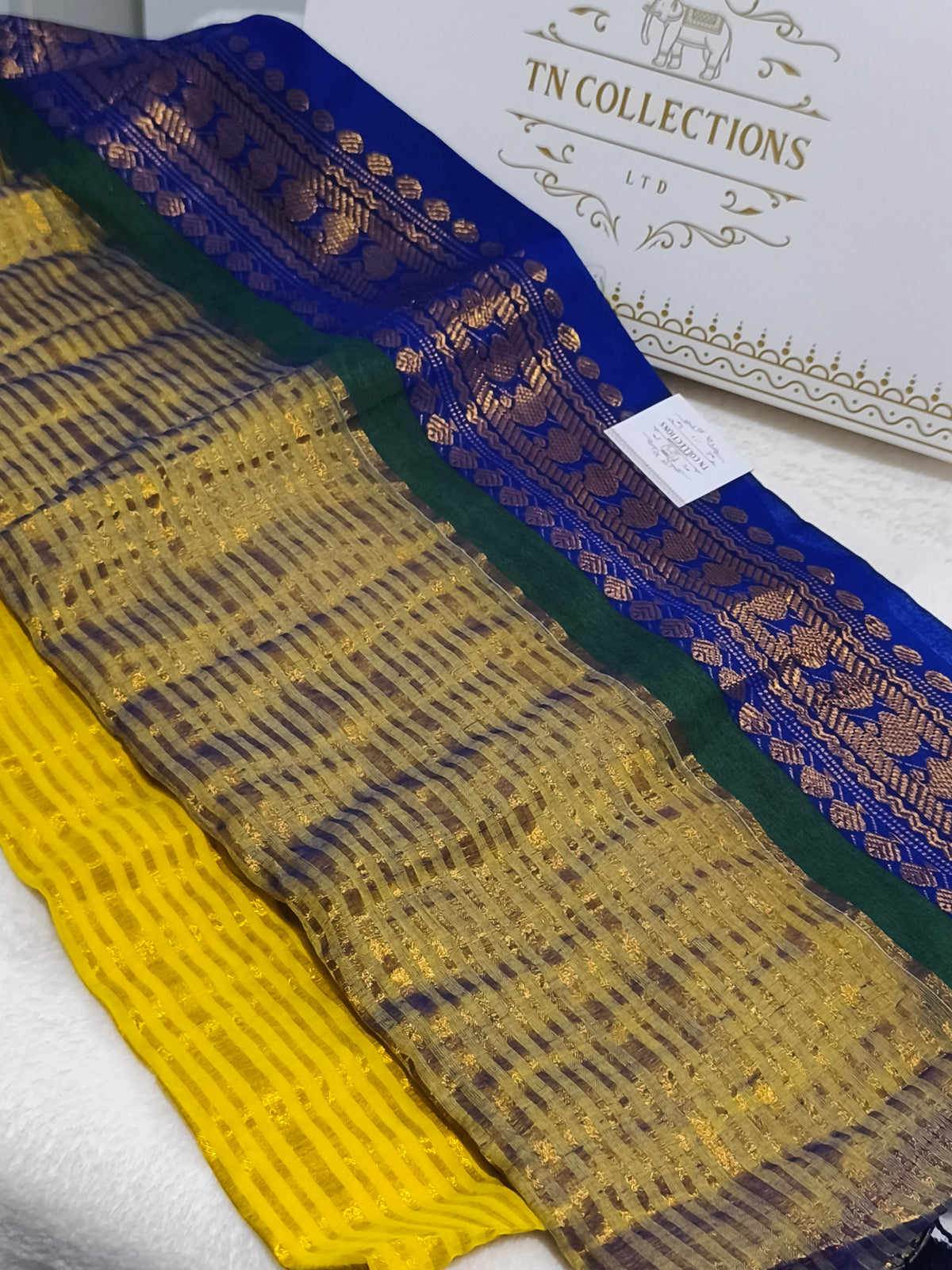 Kerala Special Mul Cotton Saree with Kanchi Border