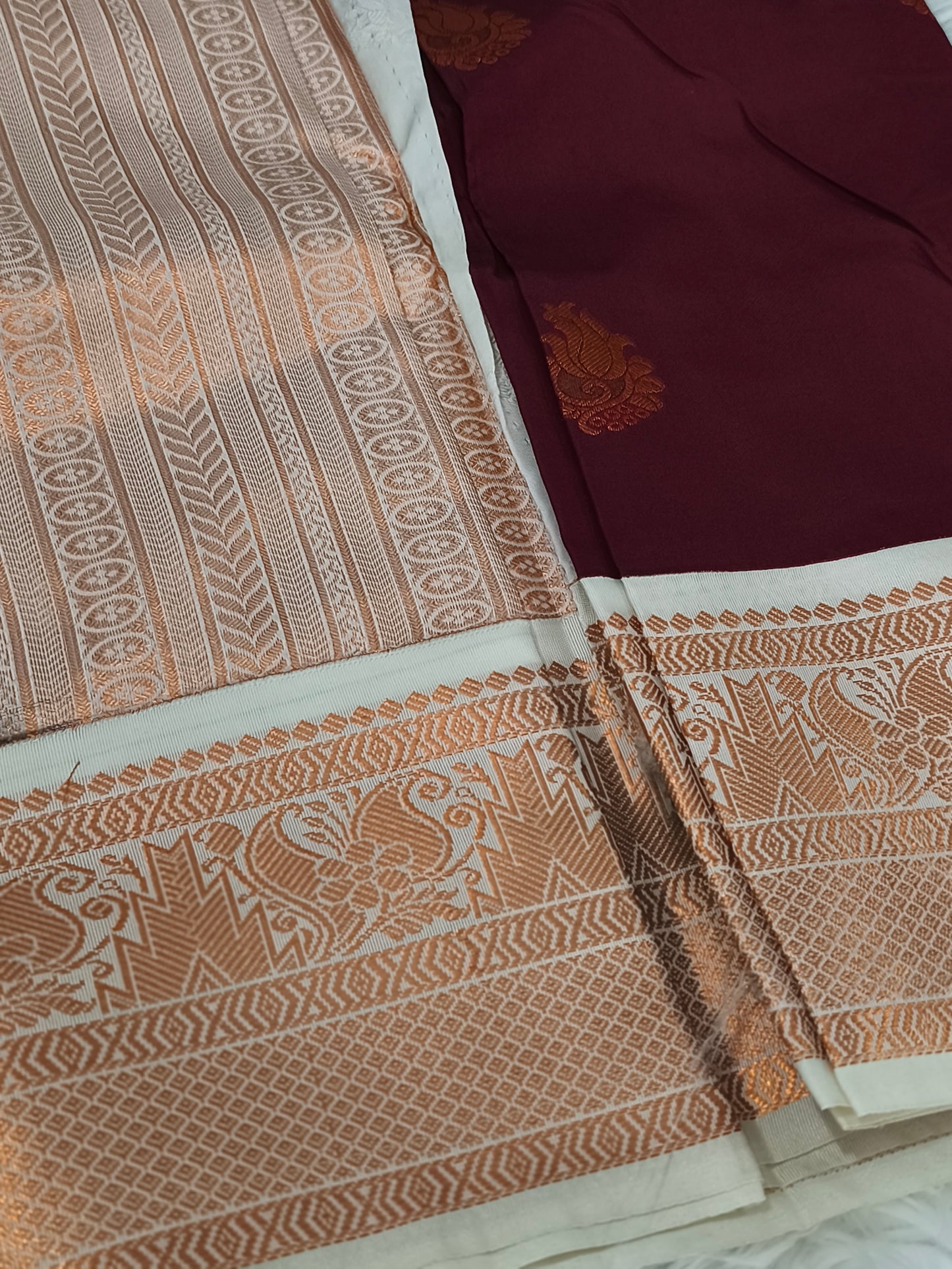 Korvai Premium soft silk saree (Maroon)