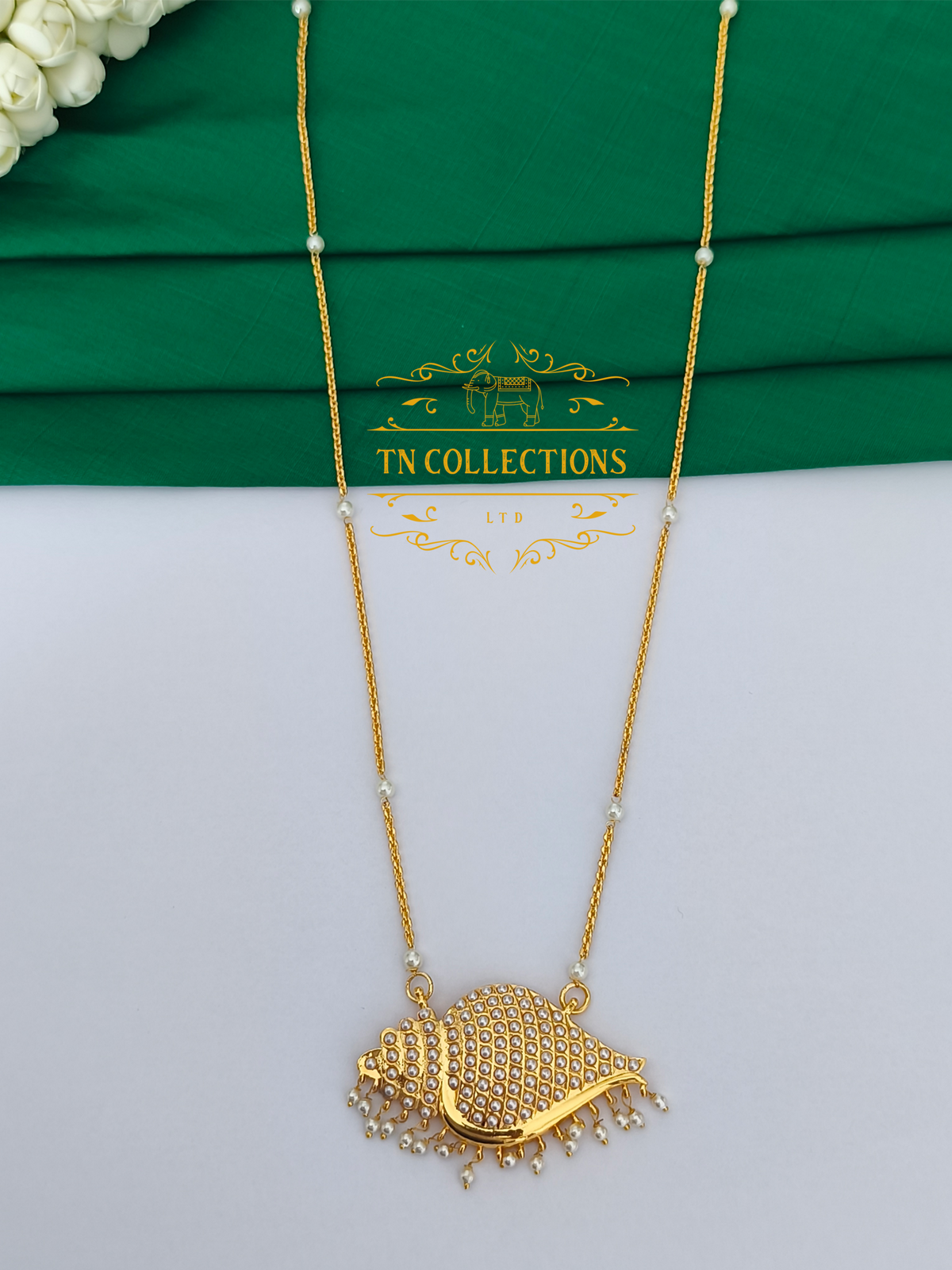 Micro Gold-Plated Traditional Sangu pathakkam with Single layer pearl chain