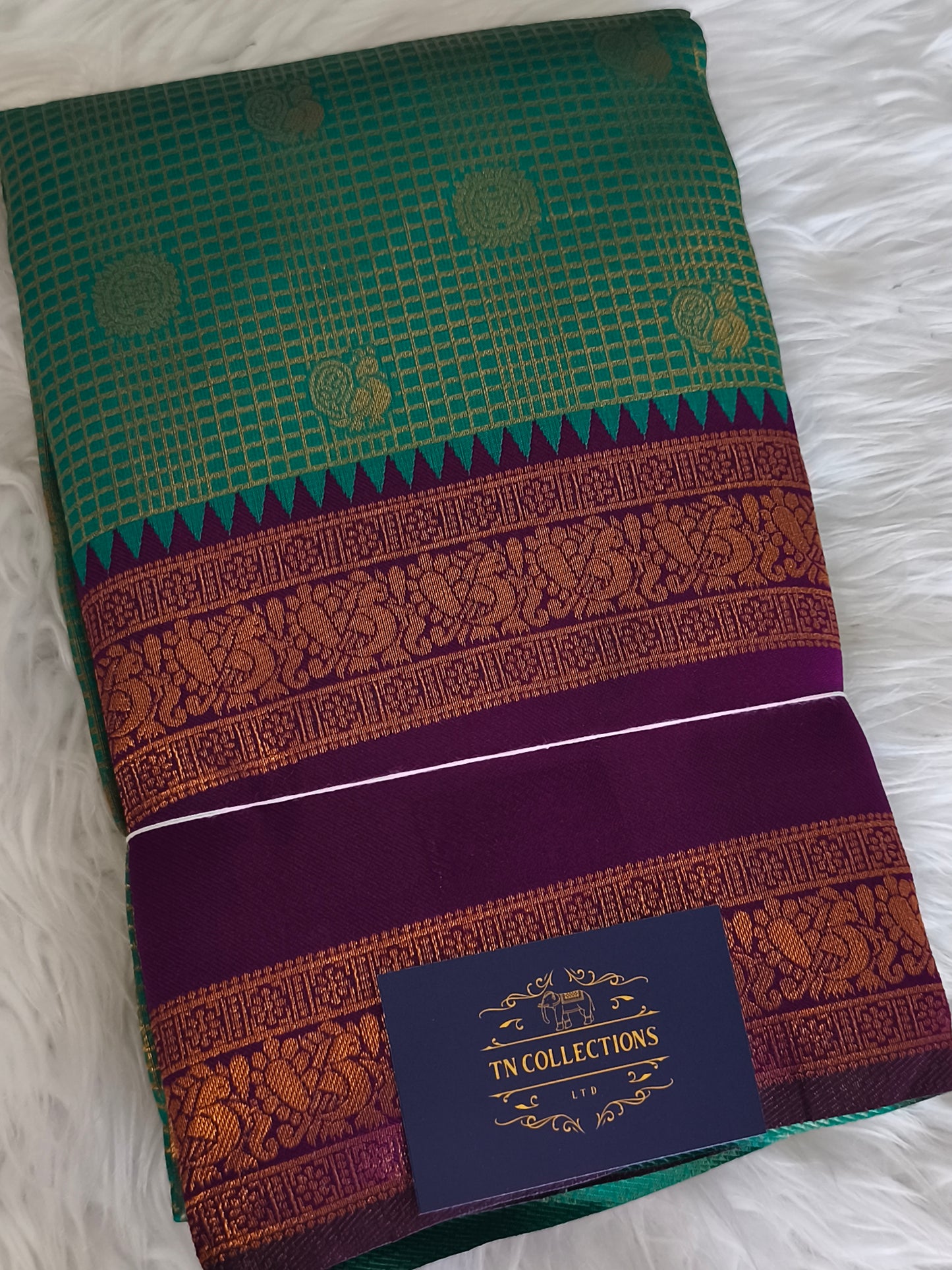 Kachi Semi silk saree (Green)