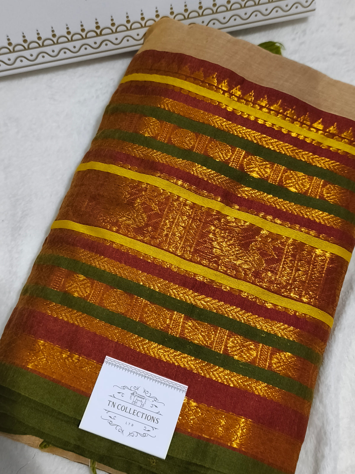 Kerala Special Mul Cotton Saree with Kanchi Border