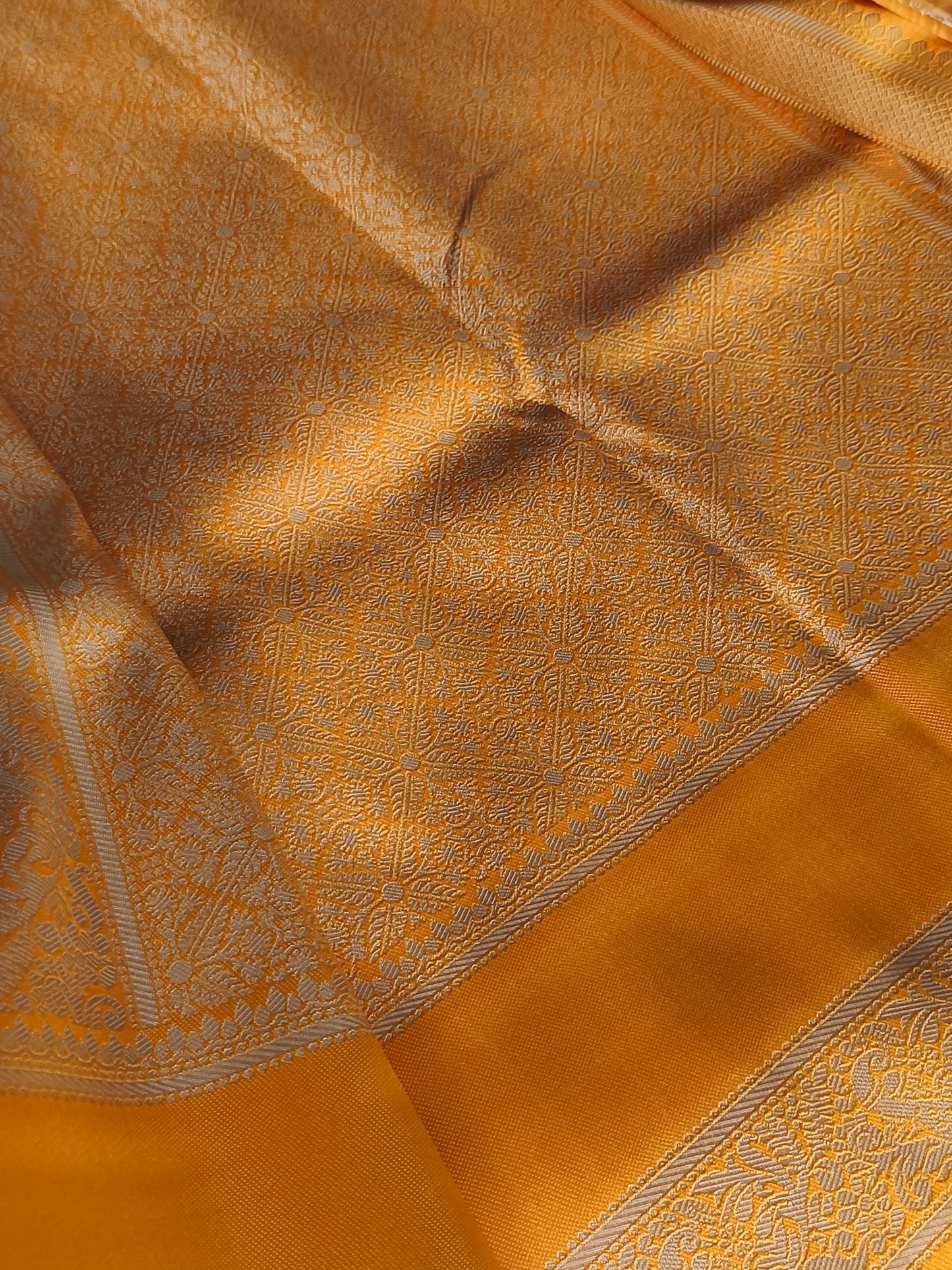 Stunning Kanchi Semi silk saree with contrast blouse