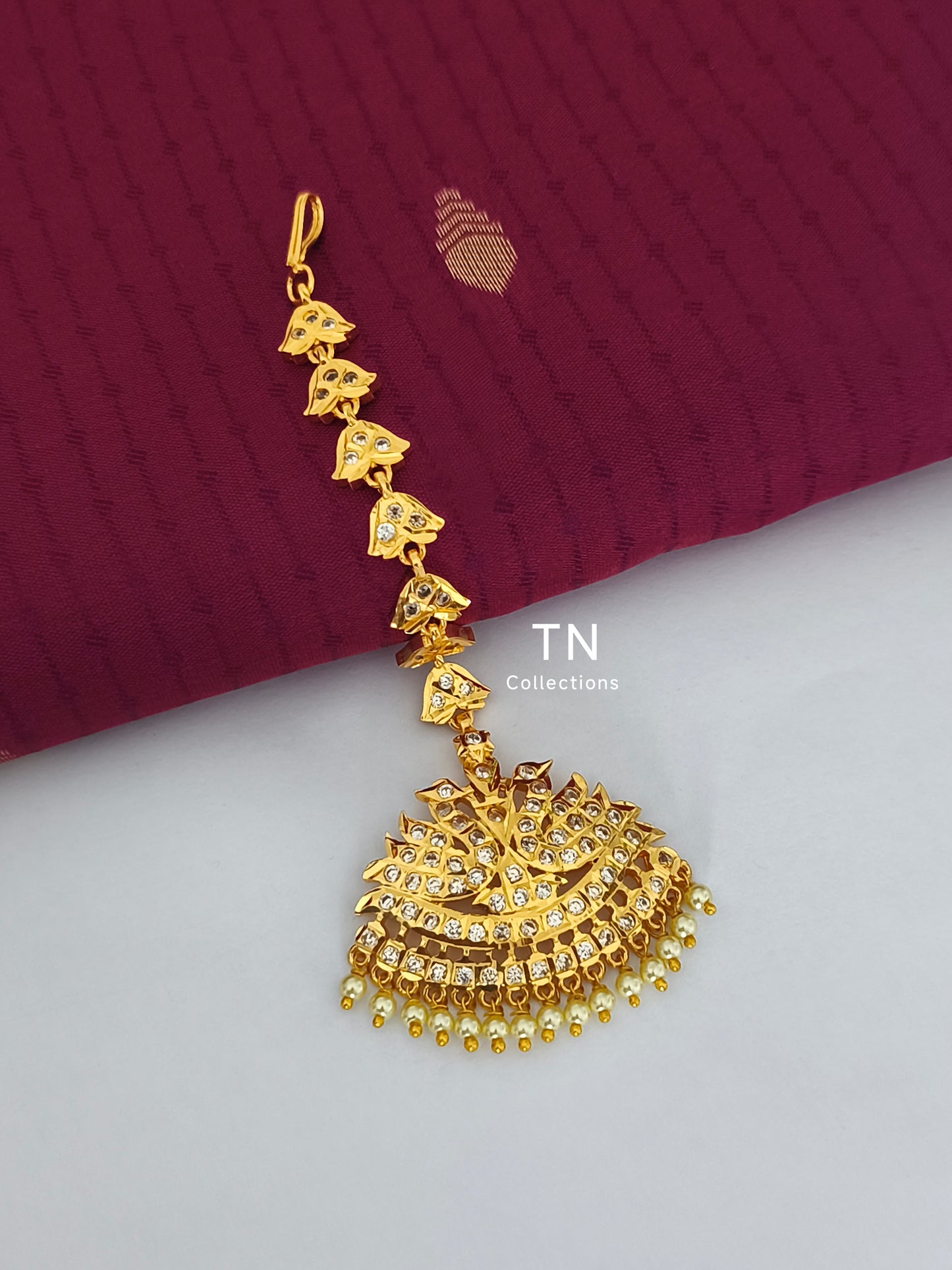 Micro gold plated Traditional Nethichuddi Tikka