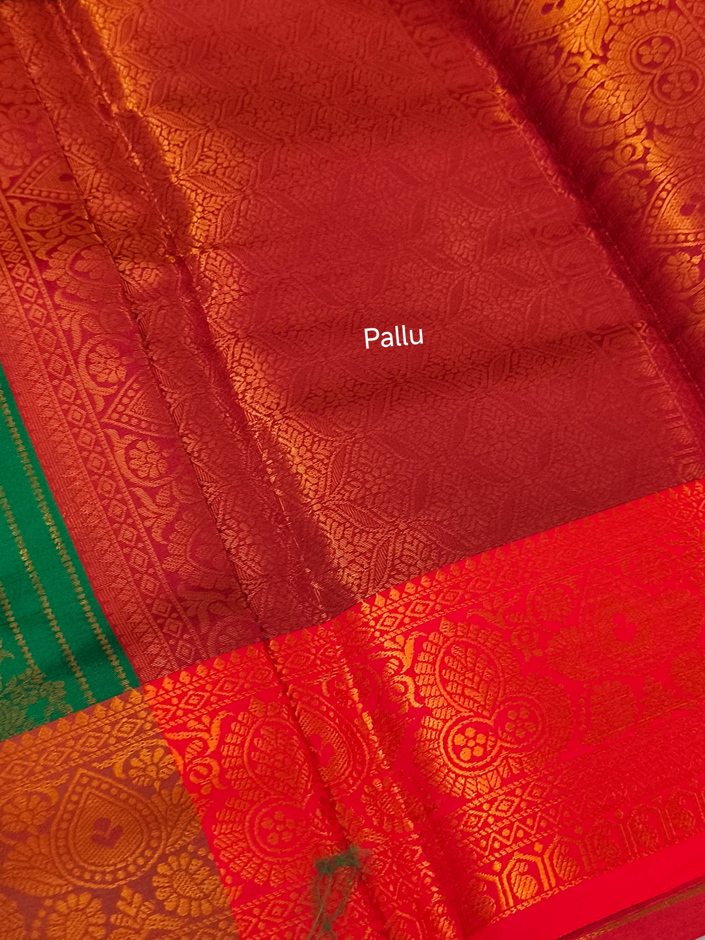 Vairaoosi Soft Silk Saree (Dark Green)