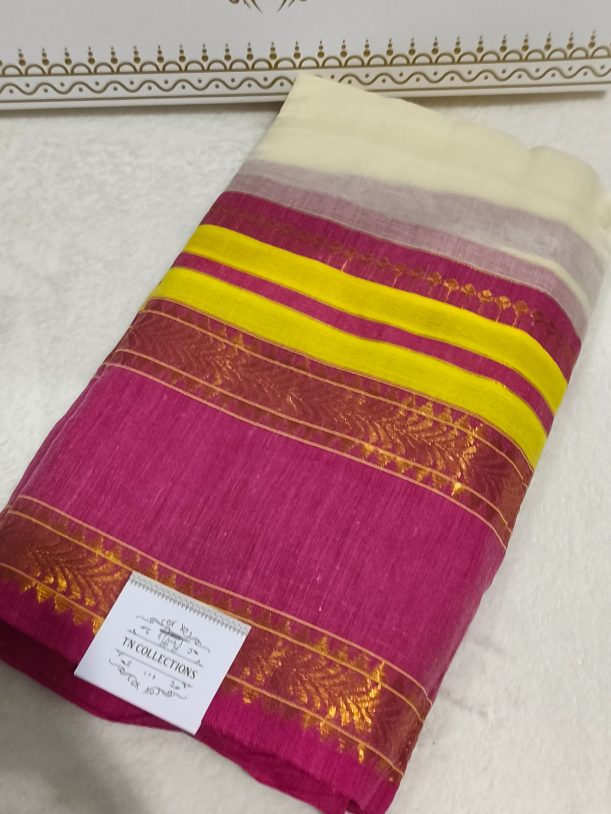 Kerala Special Mul Cotton Saree with Kanchi Border