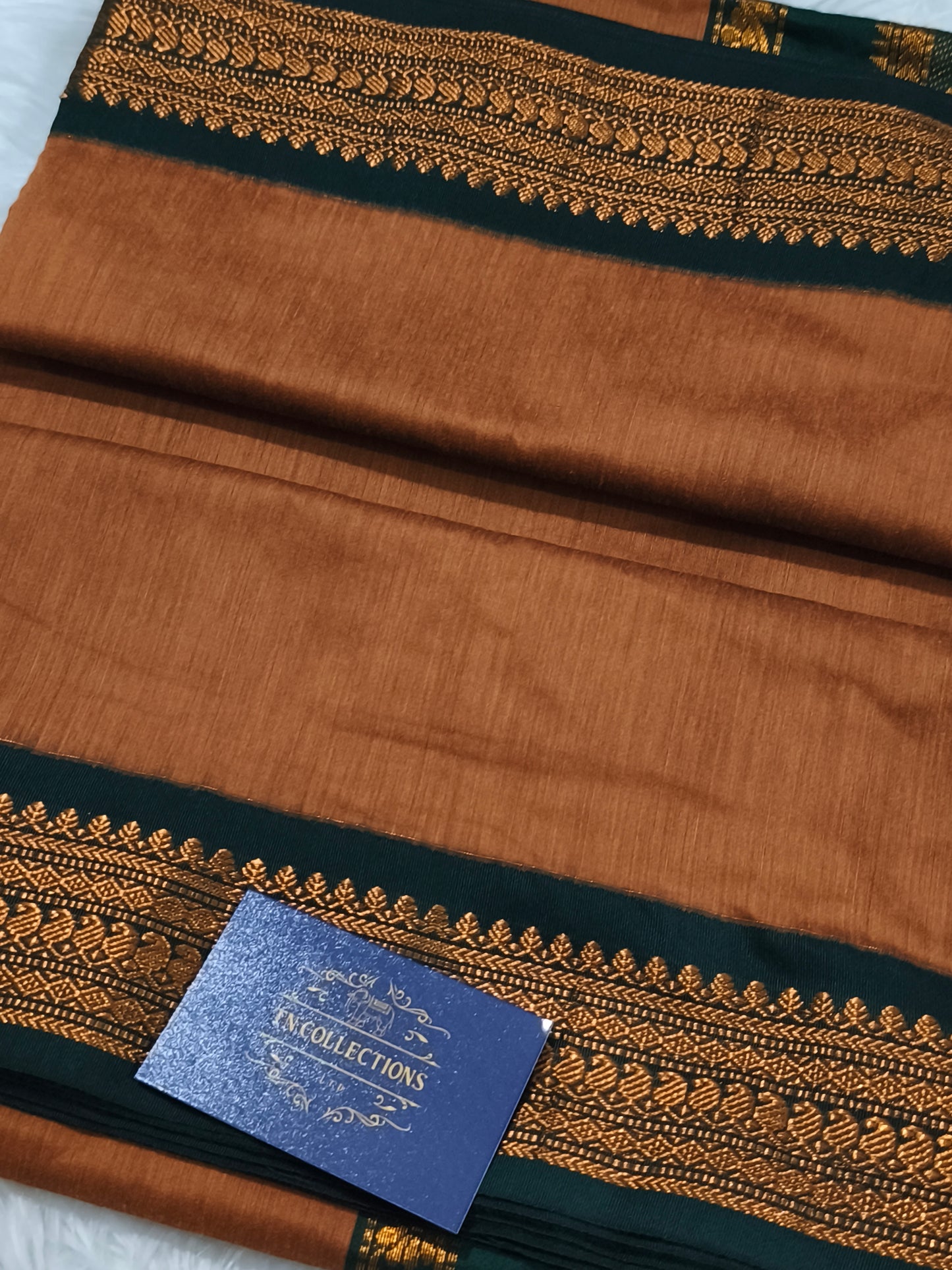 Stunning Kalyani cotton Pattu Saree with contrast blouse and rich pallu