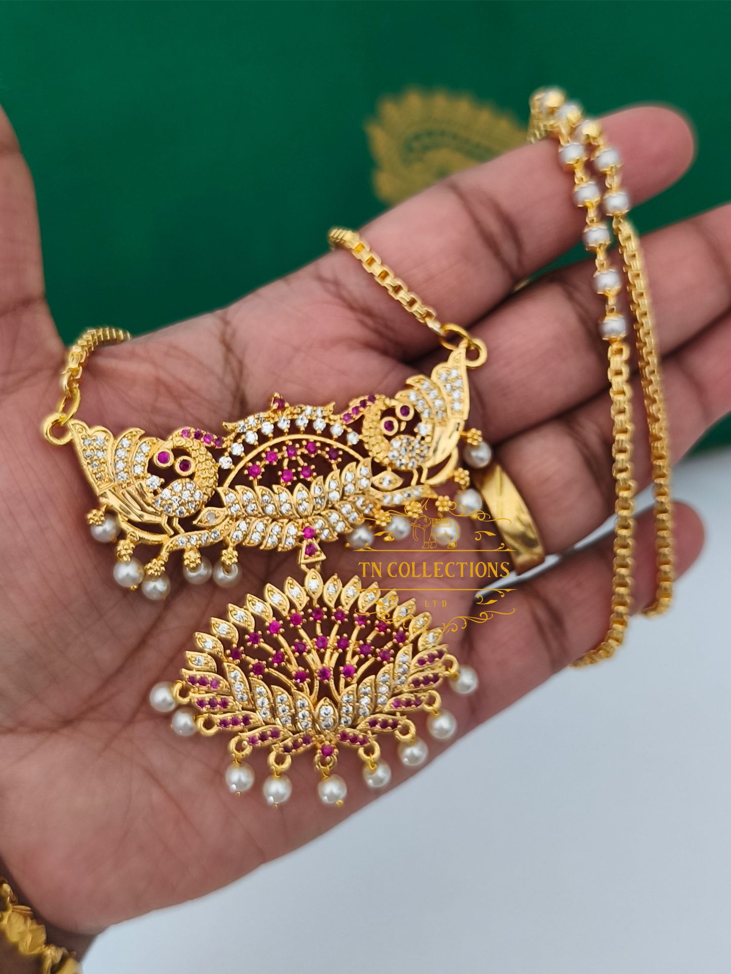 Micro Gold-Plated Traditional Alli marakatha pathakkam