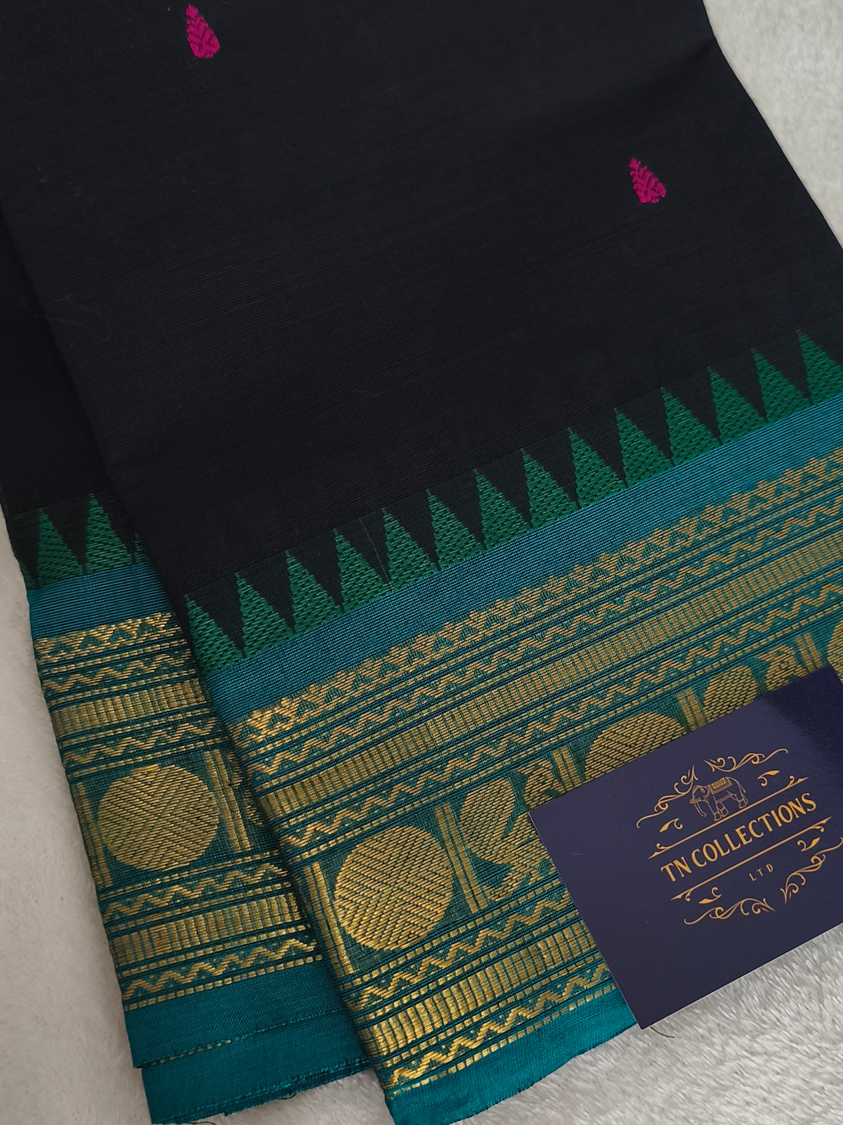 Pure handloom Kanchi Cotton Saree (Black)