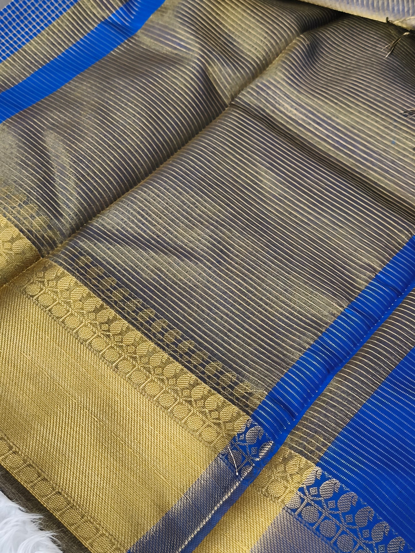 Trendy Small Checked Kanjivaram silk saree