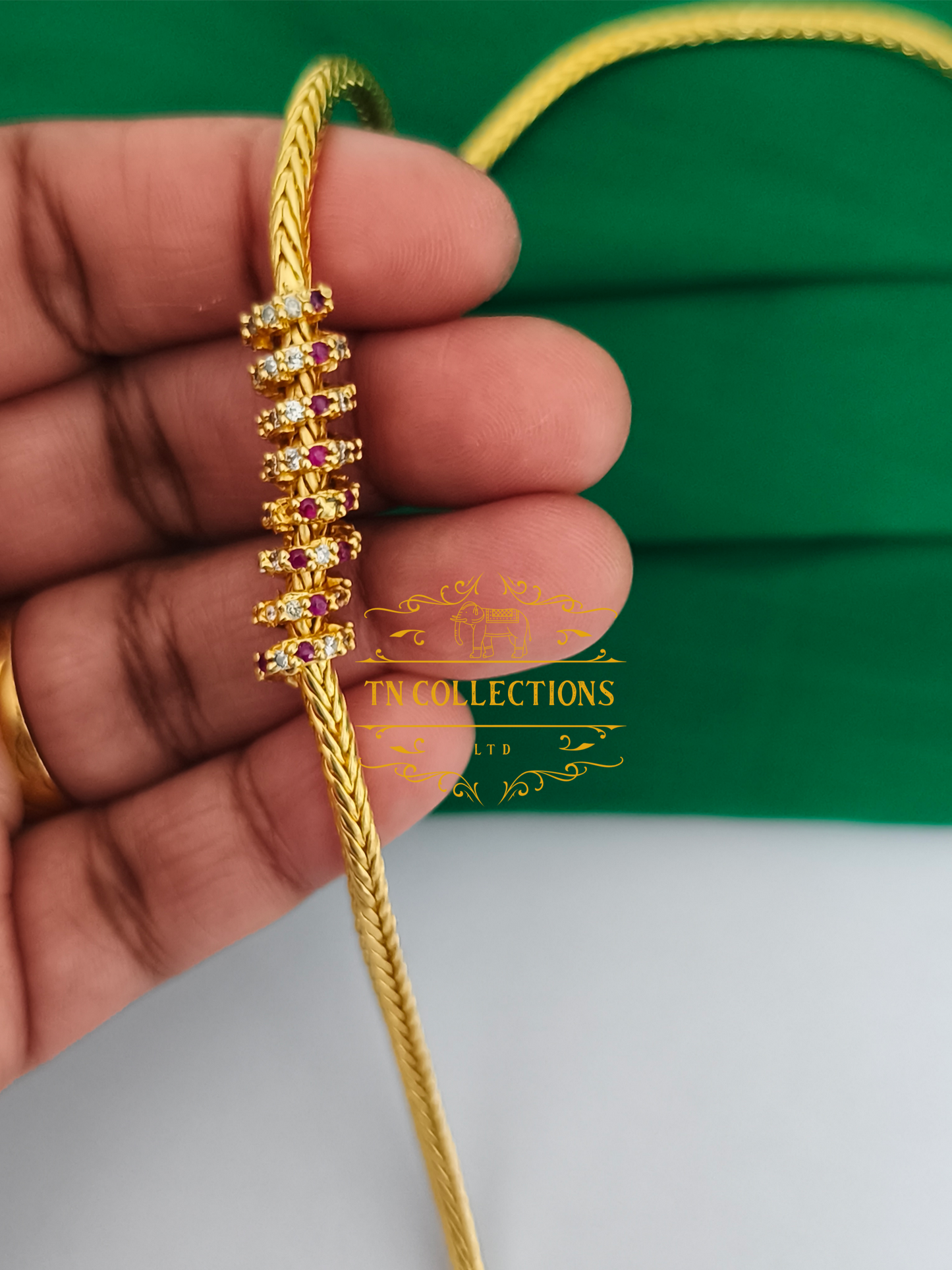 Micro Gold-Plated Traditional Mugappu Kodi