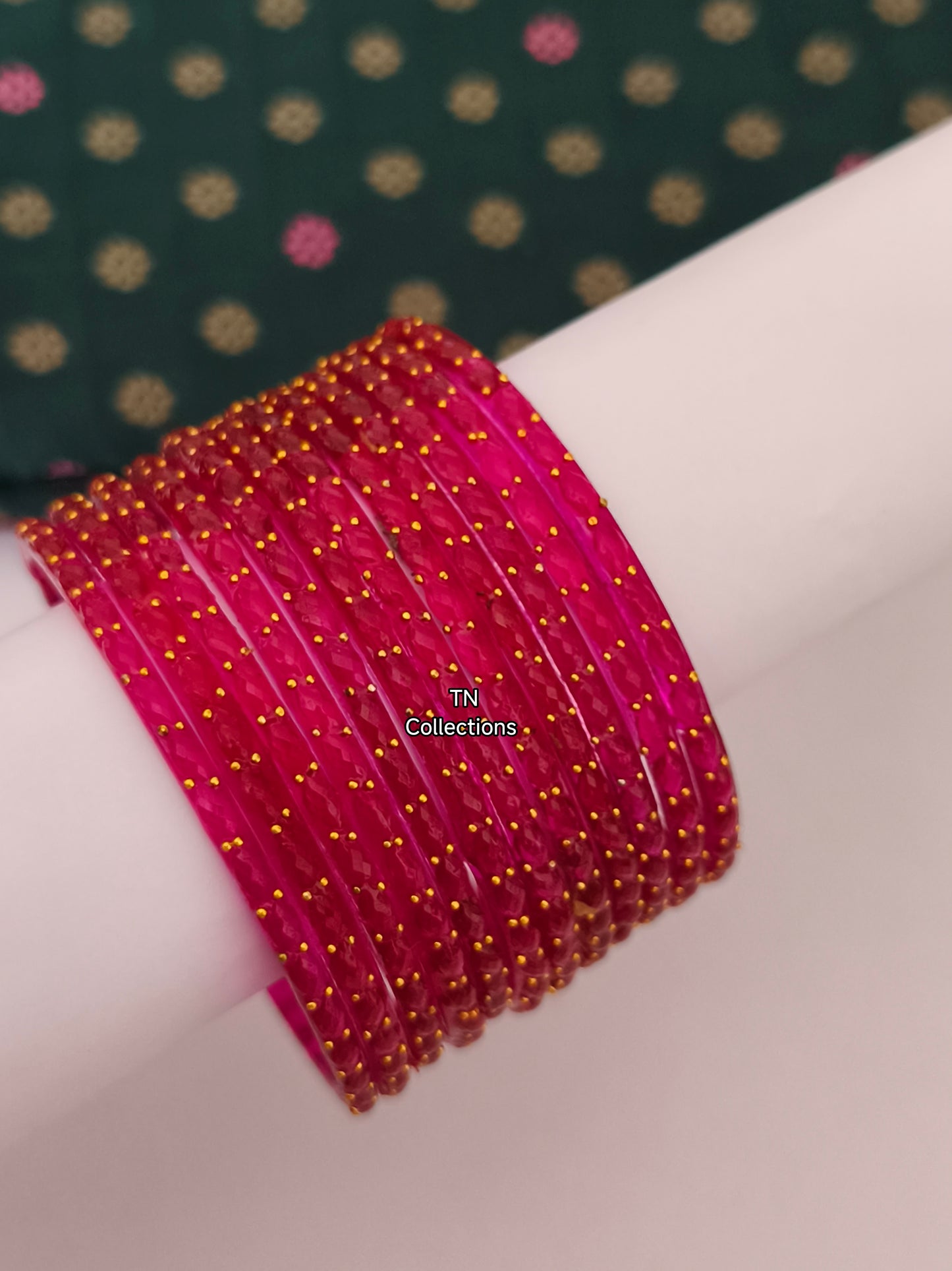 Trendy Raindrop Glass Bangles Set (Size 2.8)