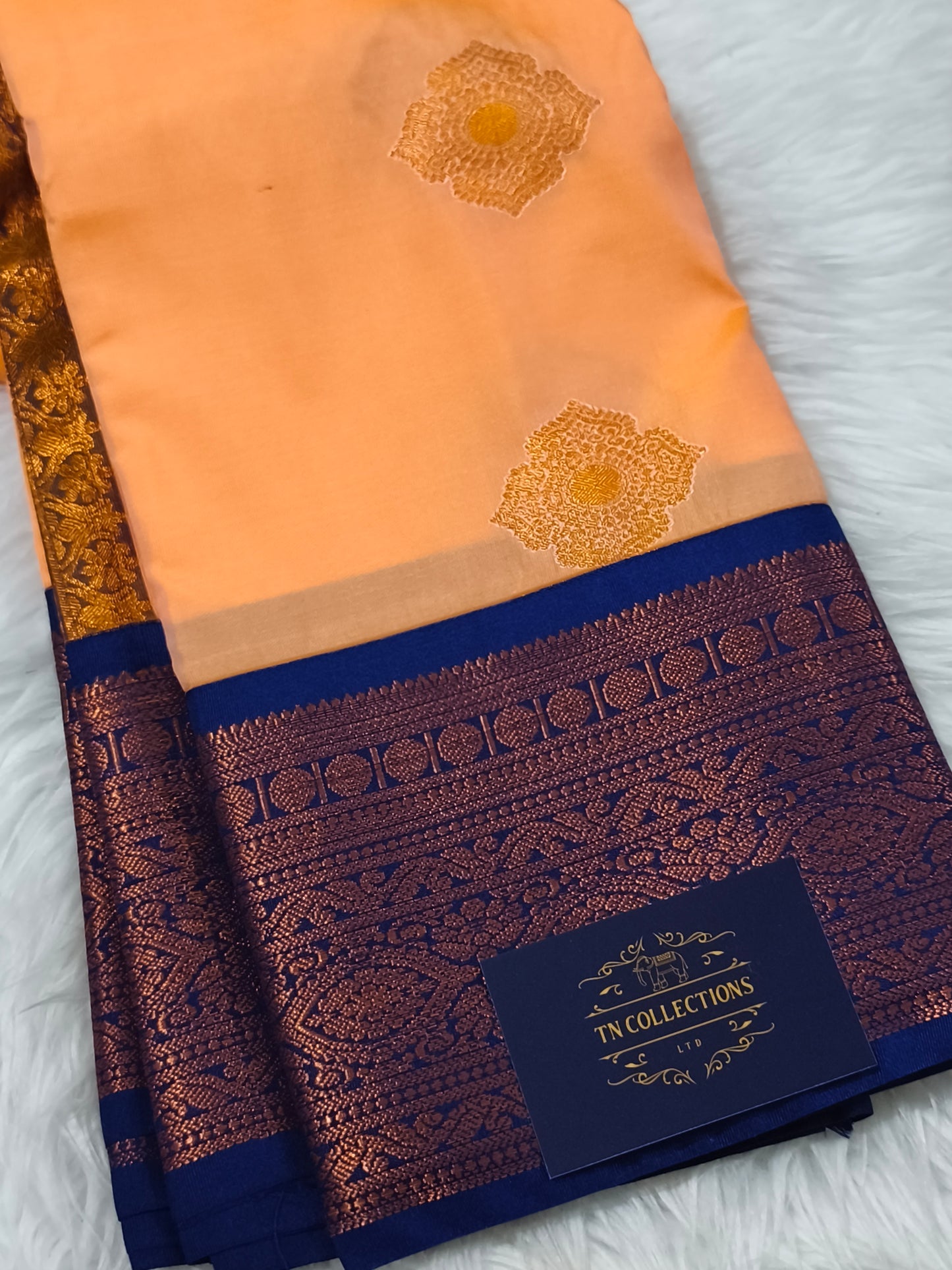 Premium Korvai soft silk saree with contrast blouse