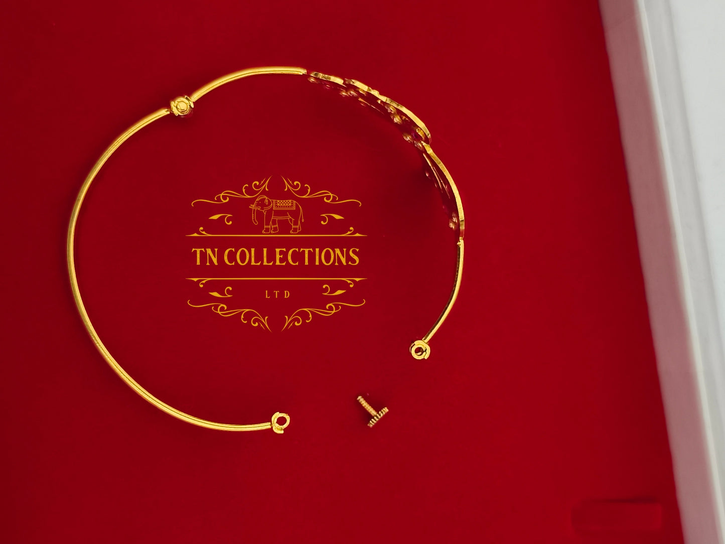22ct Gold Plated Traditional Screw Bangle ( 🎀Bow Design)