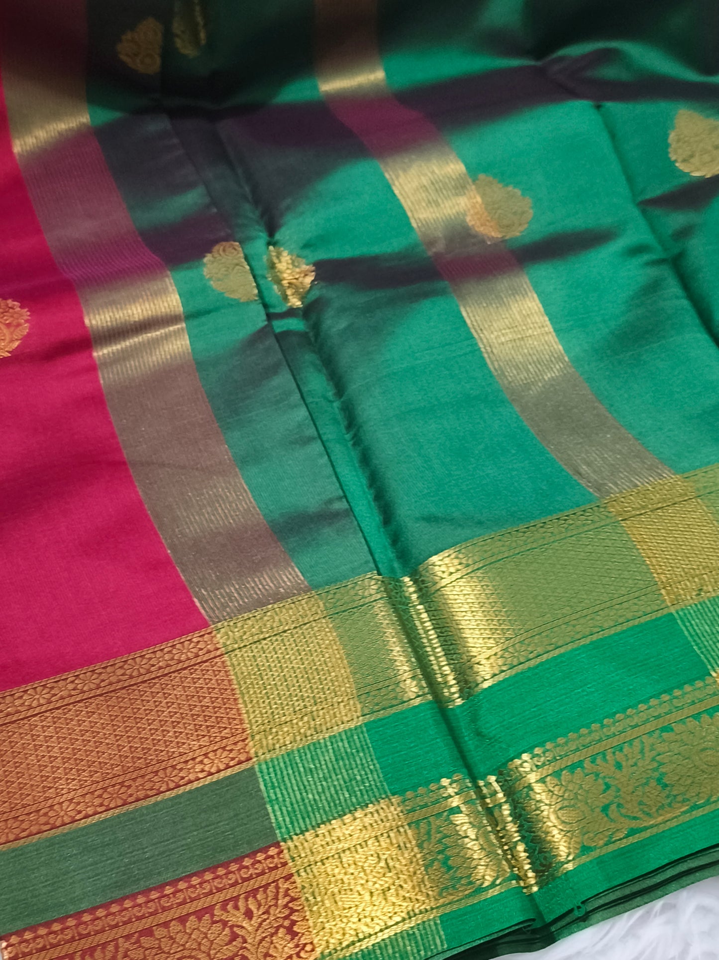 Luxury Semi Soft Silk Saree (Maroon)
