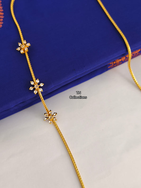 Micro gold plated Flower Design Mugappu Kodi