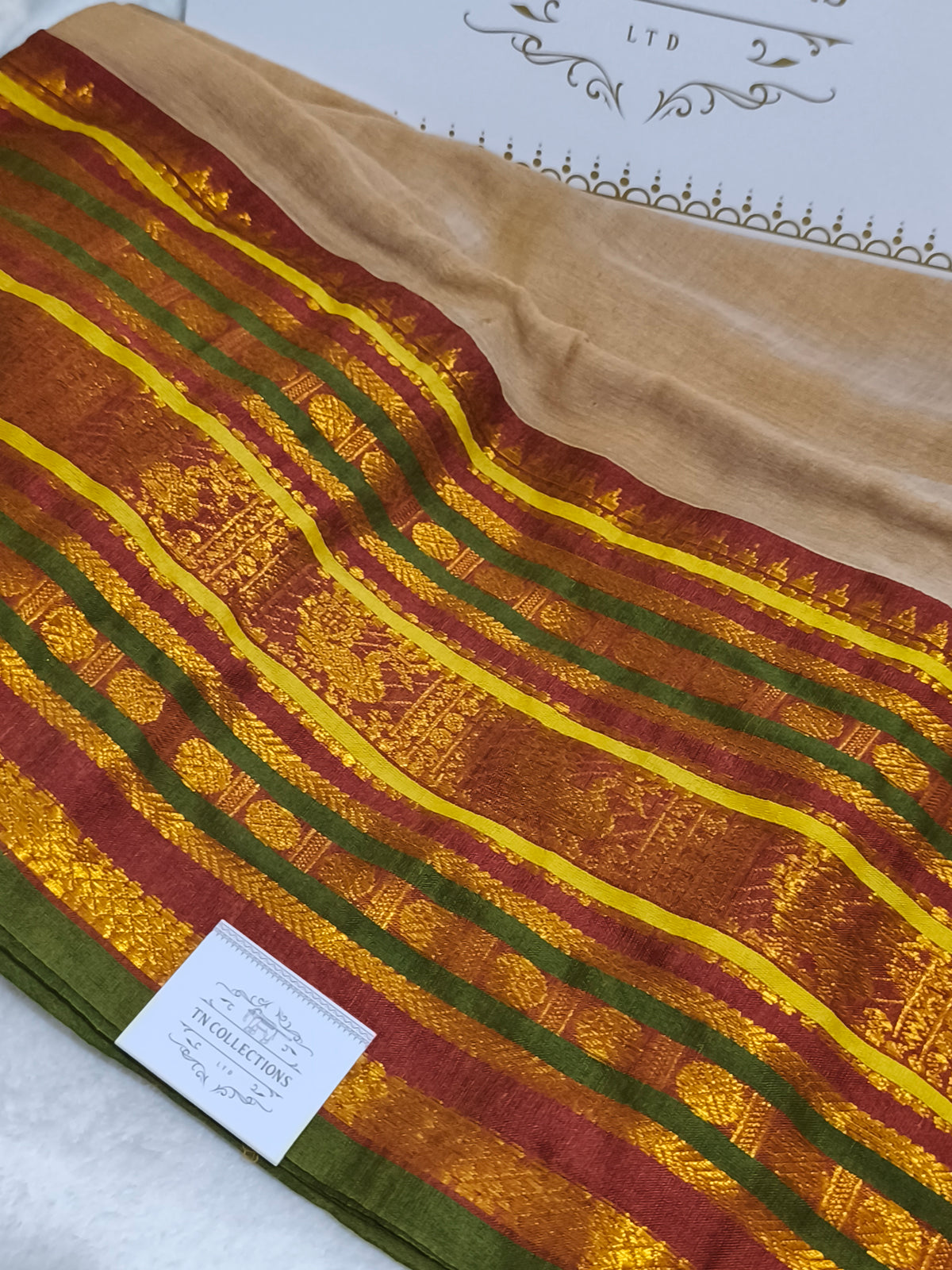 Kerala Special Mul Cotton Saree with Kanchi Border