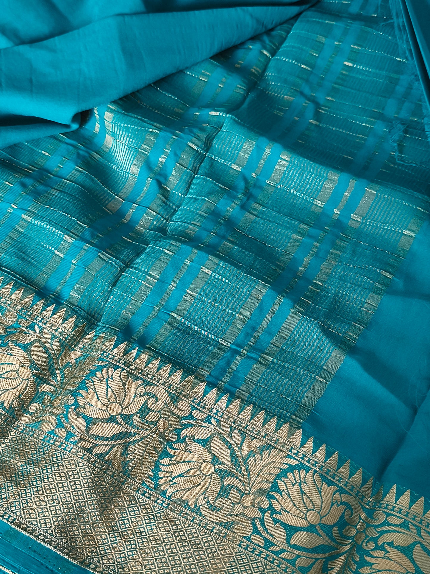 Peacock green Light Green soft Chiffon Saree