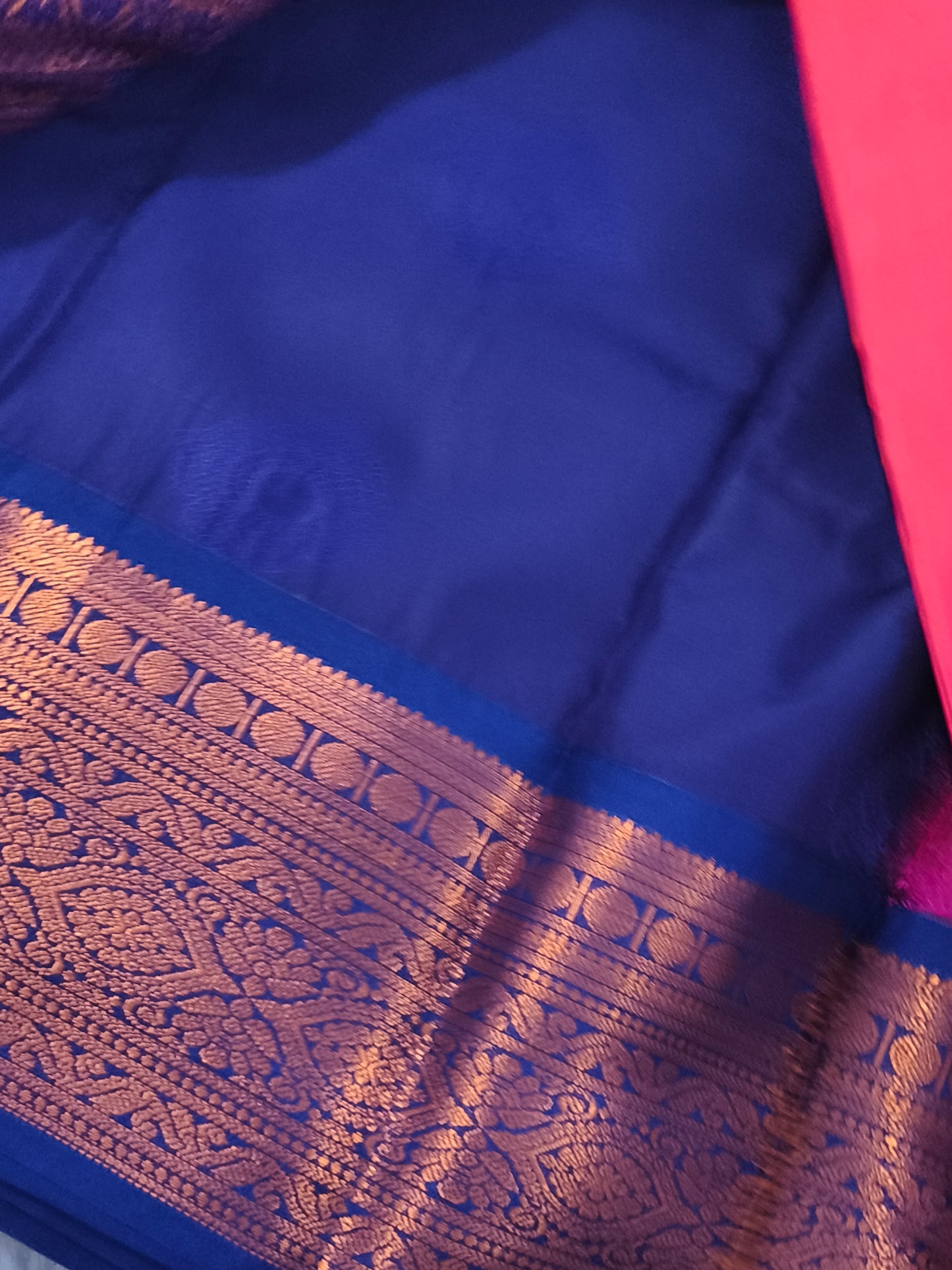 Korvai Premium soft silk saree(Dual Tone)