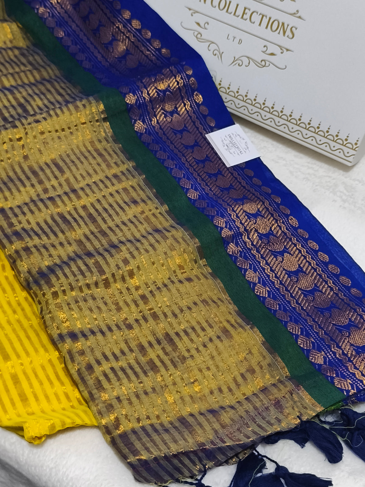 Kerala Special Mul Cotton Saree with Kanchi Border