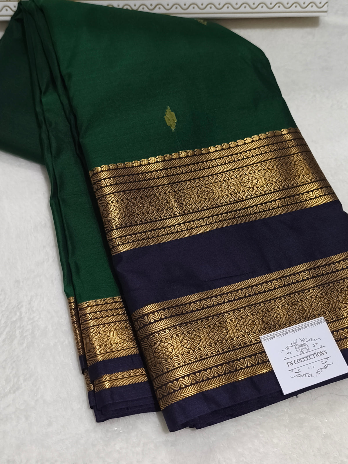 Trendy Semi Soft Silk Saree with contrast blouse and rich pallu