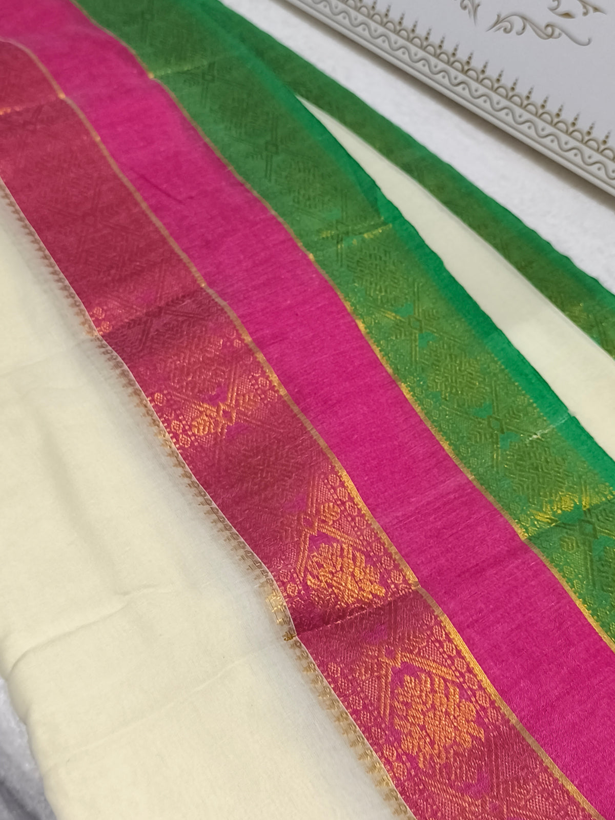 Kerala Special Mul Cotton Saree with Kanchi Border