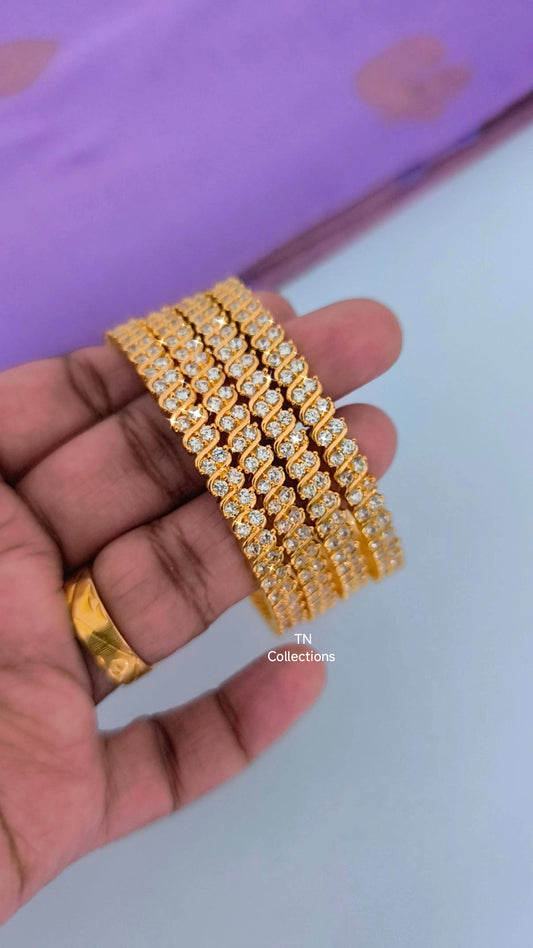 Micro gold plated Bangles Set (Size 2.6)
