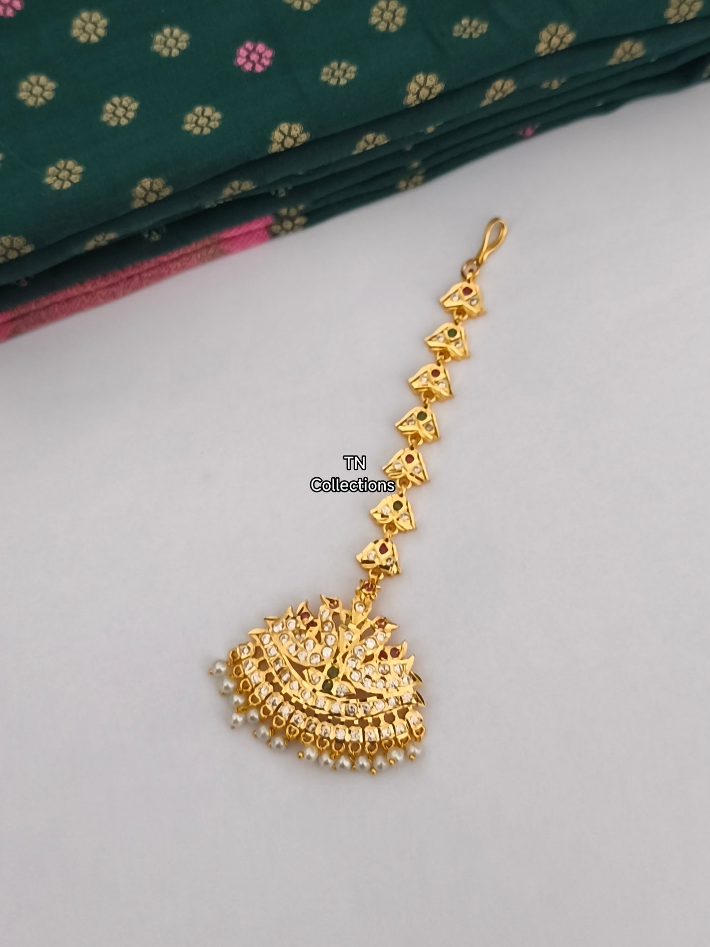 Micro gold plated Traditional Nethichuddi Tikka (Multicoloured)
