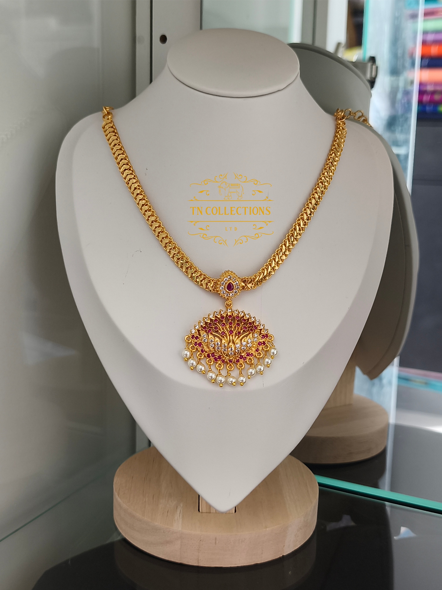 Micro Gold-Plated Traditional Allipoo Attiyal (Ruby & white)
