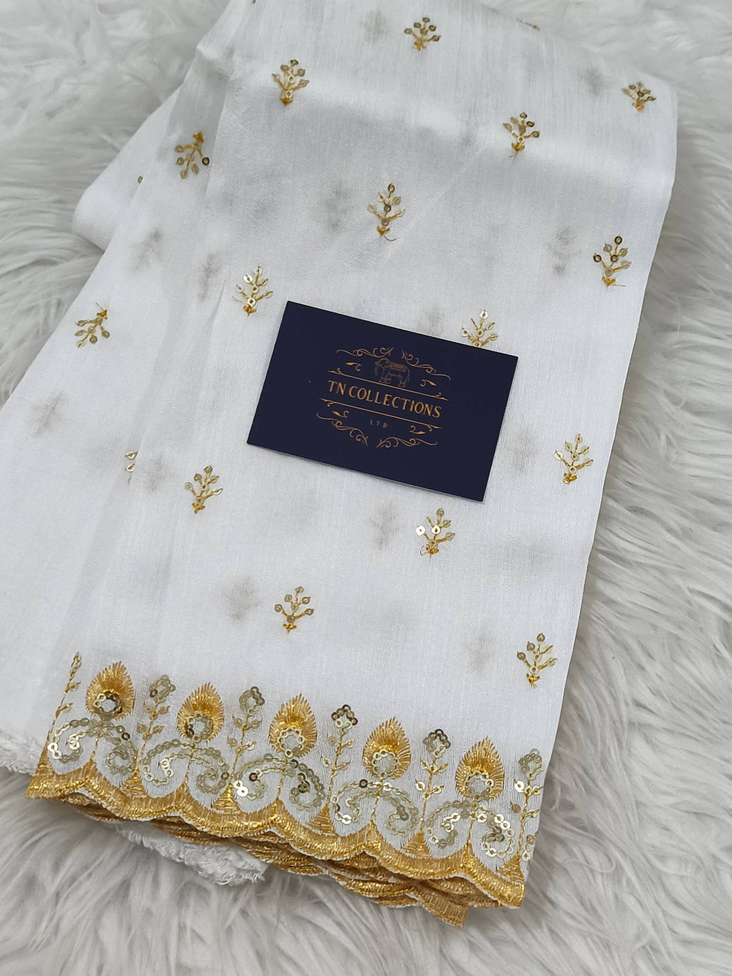 Embroidery work Saree Blouse Material (White)