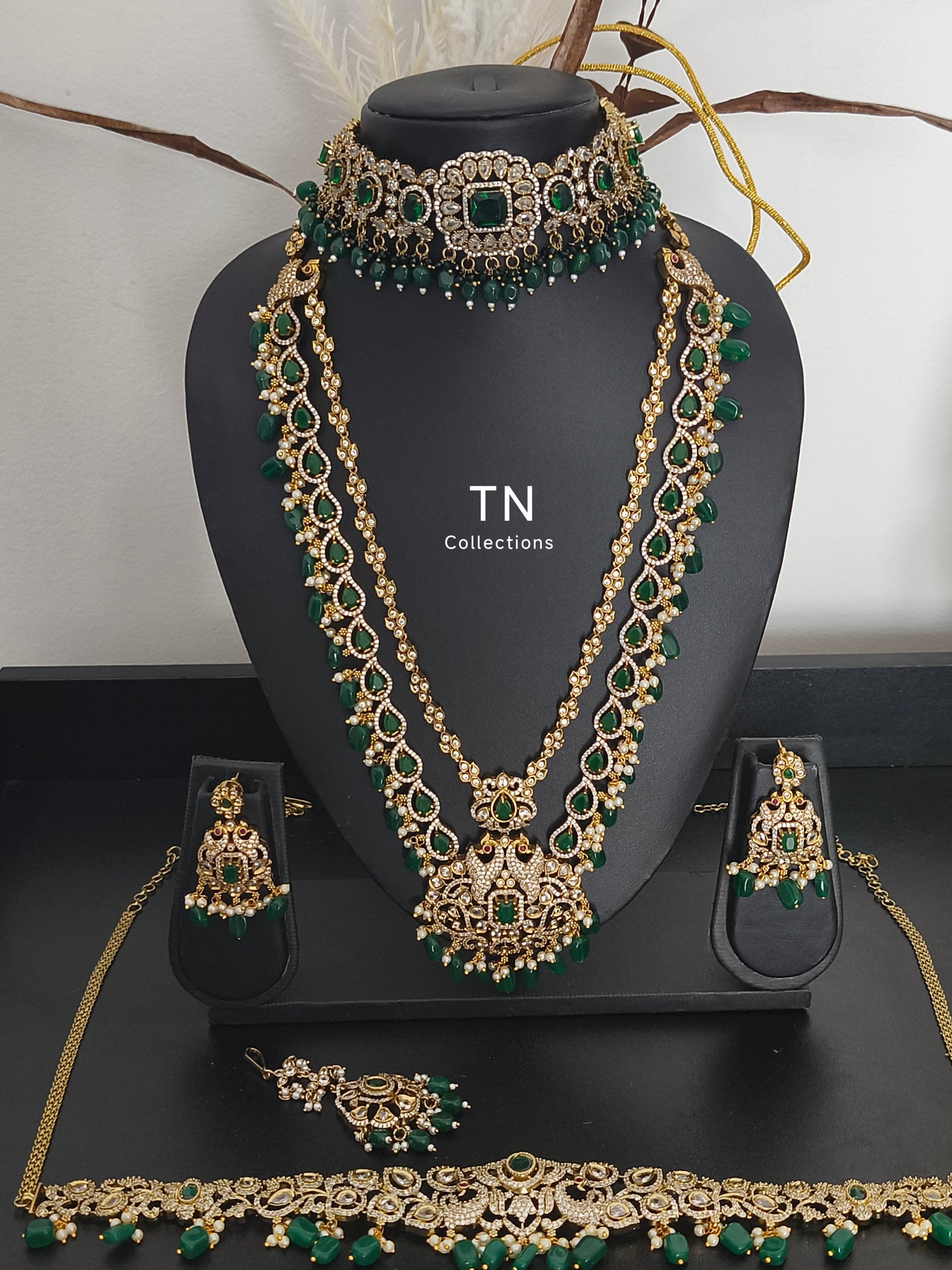 Victorian Finish Green Semi Bridal Set/Wedding jewellery set