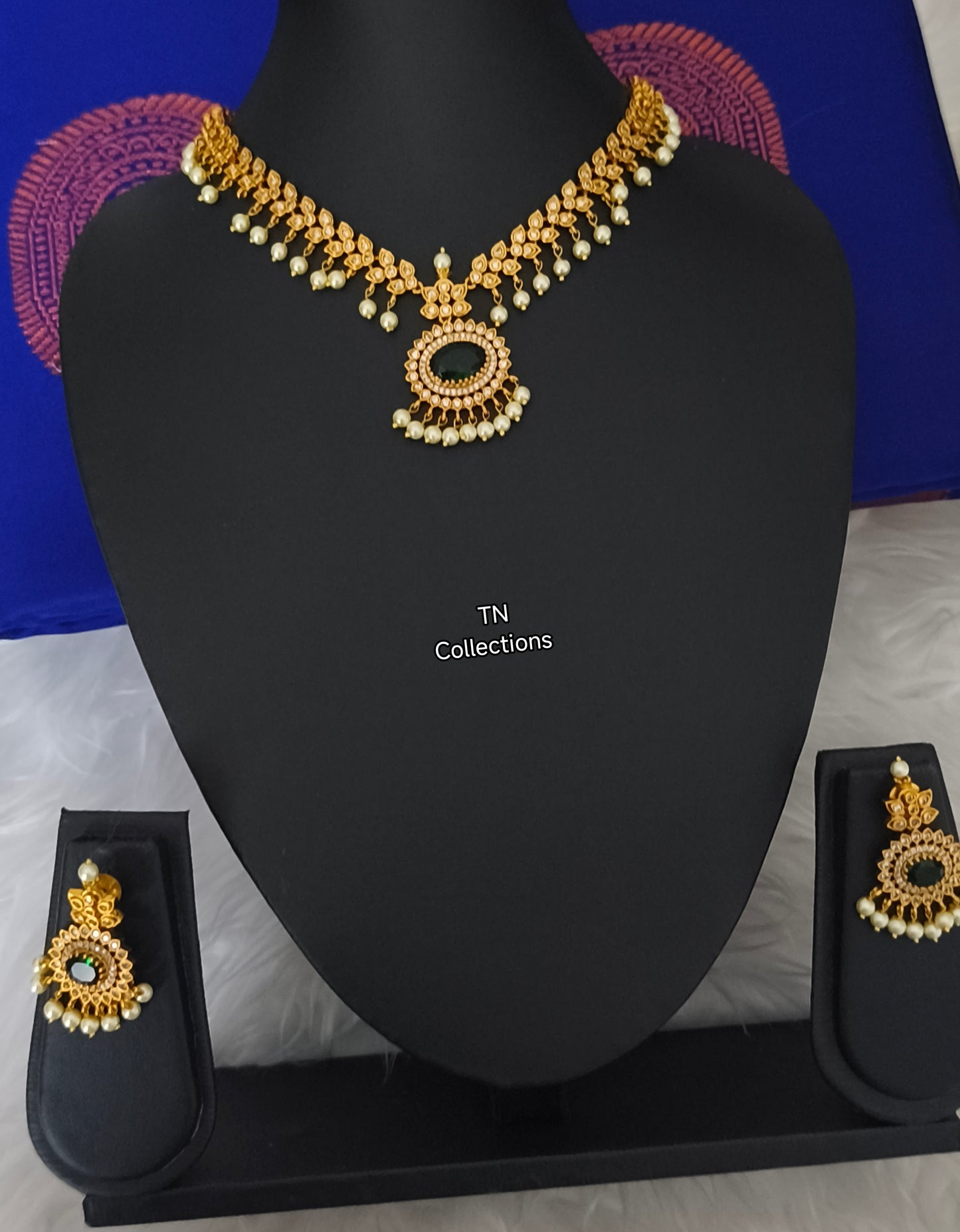 Matte Finish Choker Necklace Set