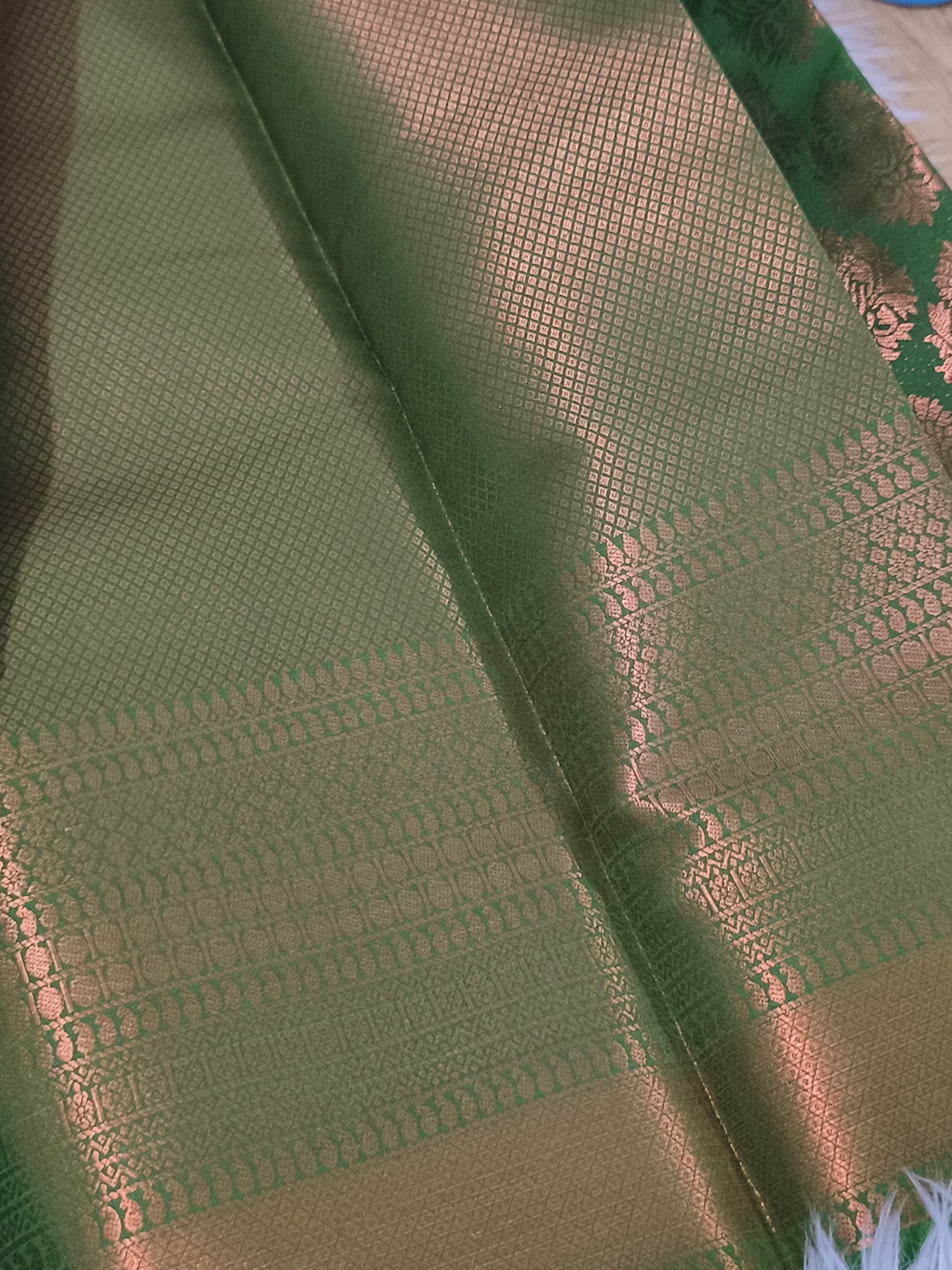 Kanchi Tissue Silk Saree (Olive Green)