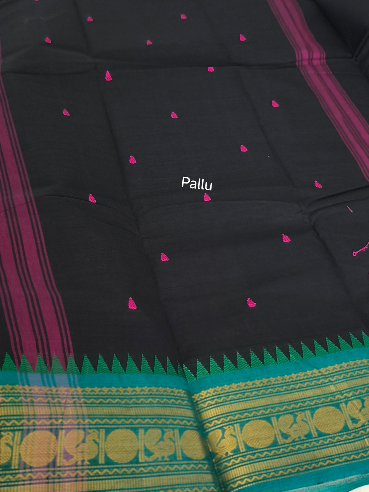 Pure handloom Kanchi Cotton Saree (Black)