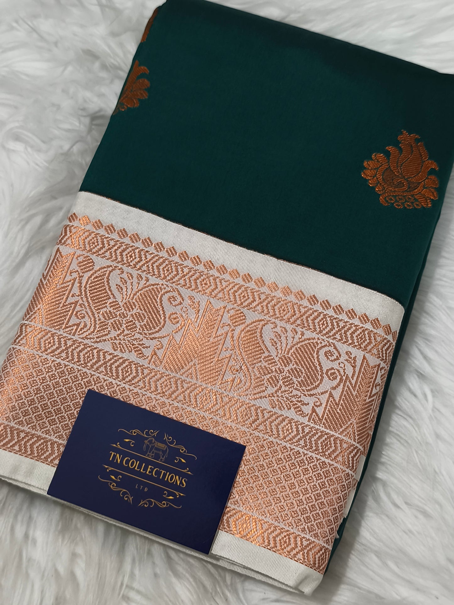 Korvai Premium Soft Silk Saree (Dark Green)