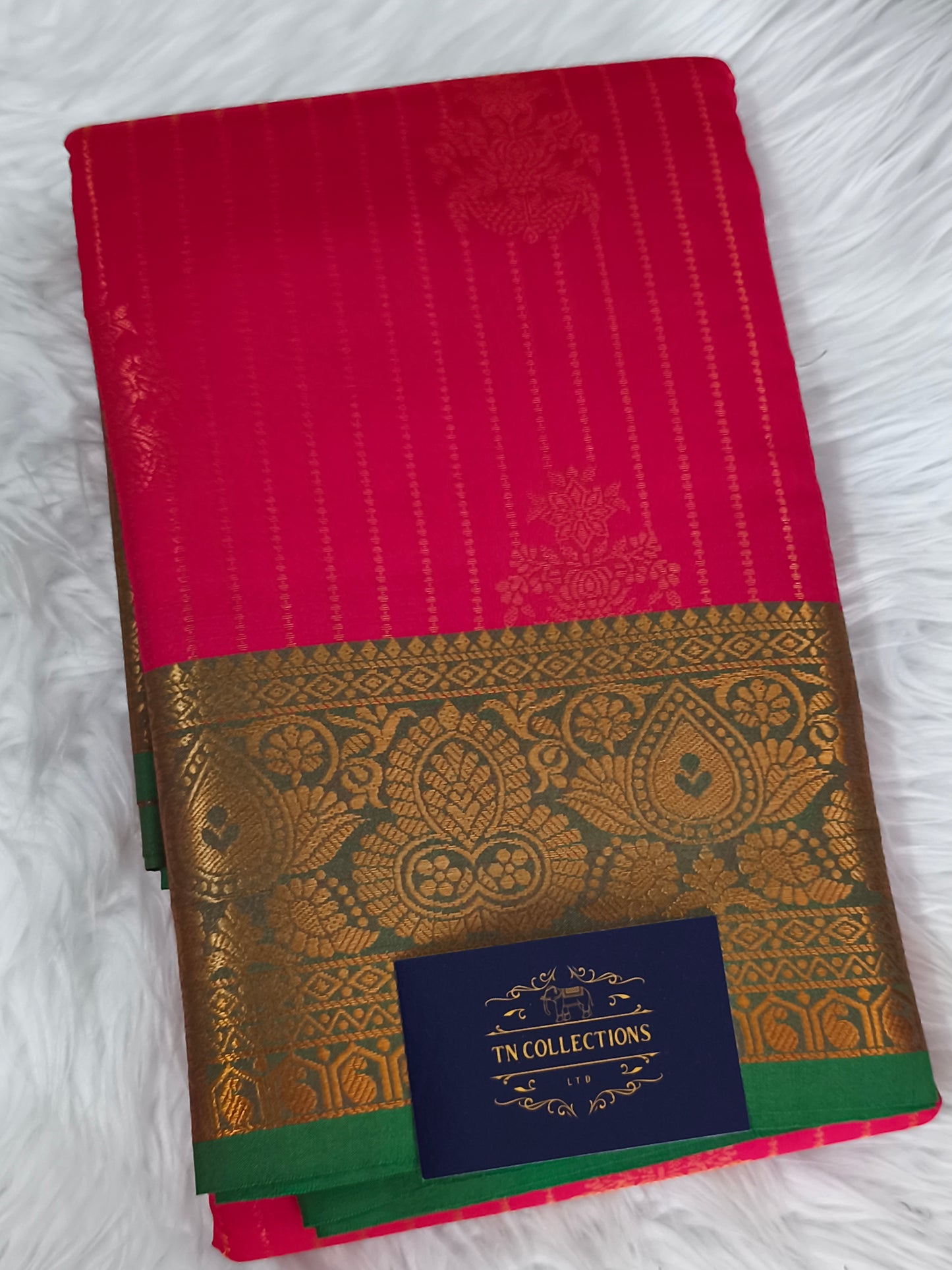 Vairaoosi Soft Silk Saree (Hot Pink)
