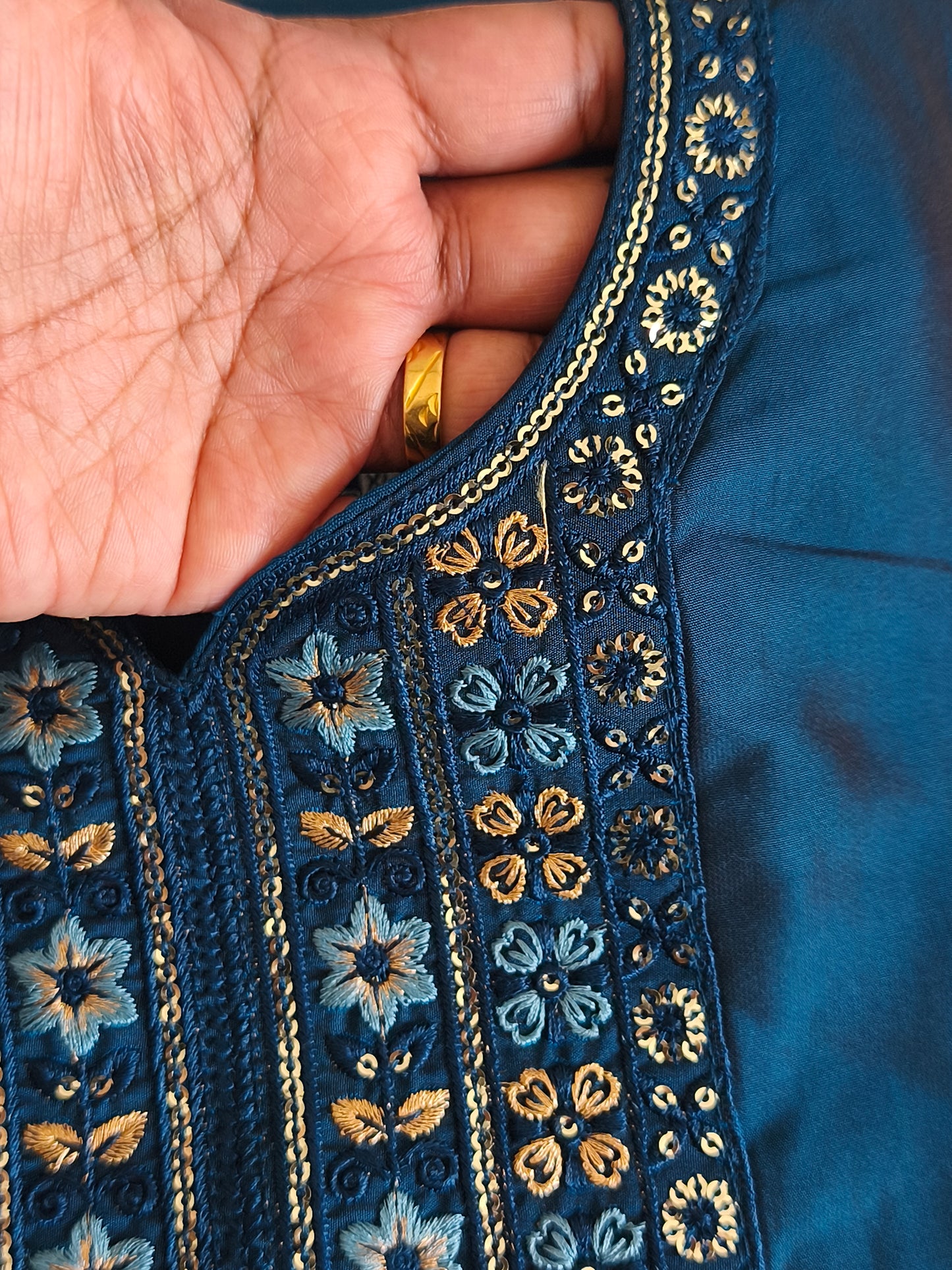 Stylish 3 Piece Embroidered Side Open Shalwar Suit with Floral Dupatta- (Size XL)