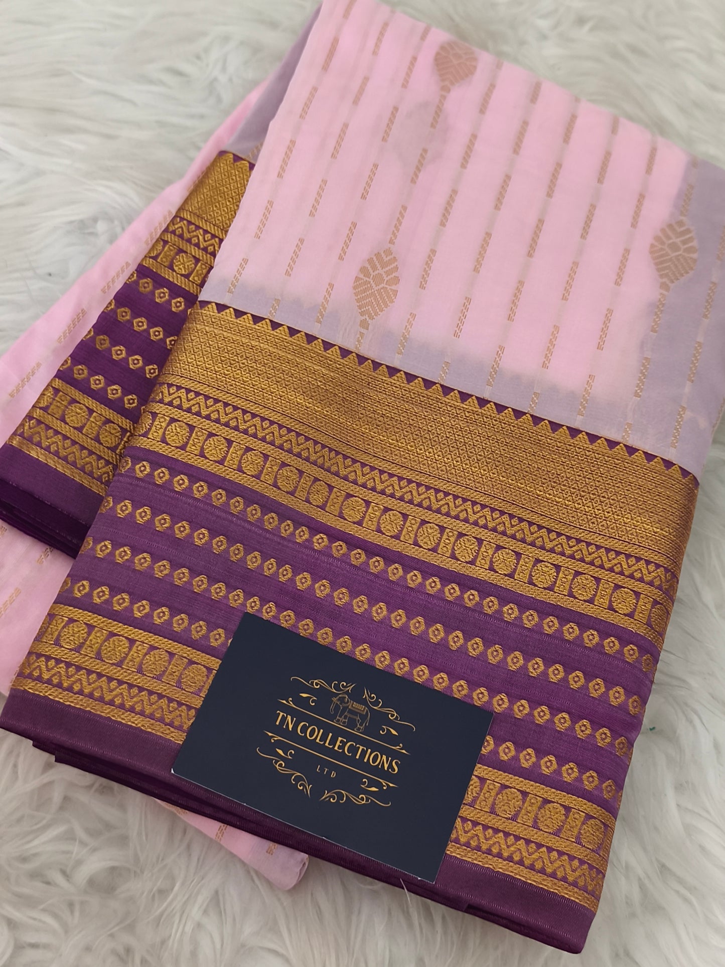 Elegant Kanchi Silk Saree with Contrast Running Blouse